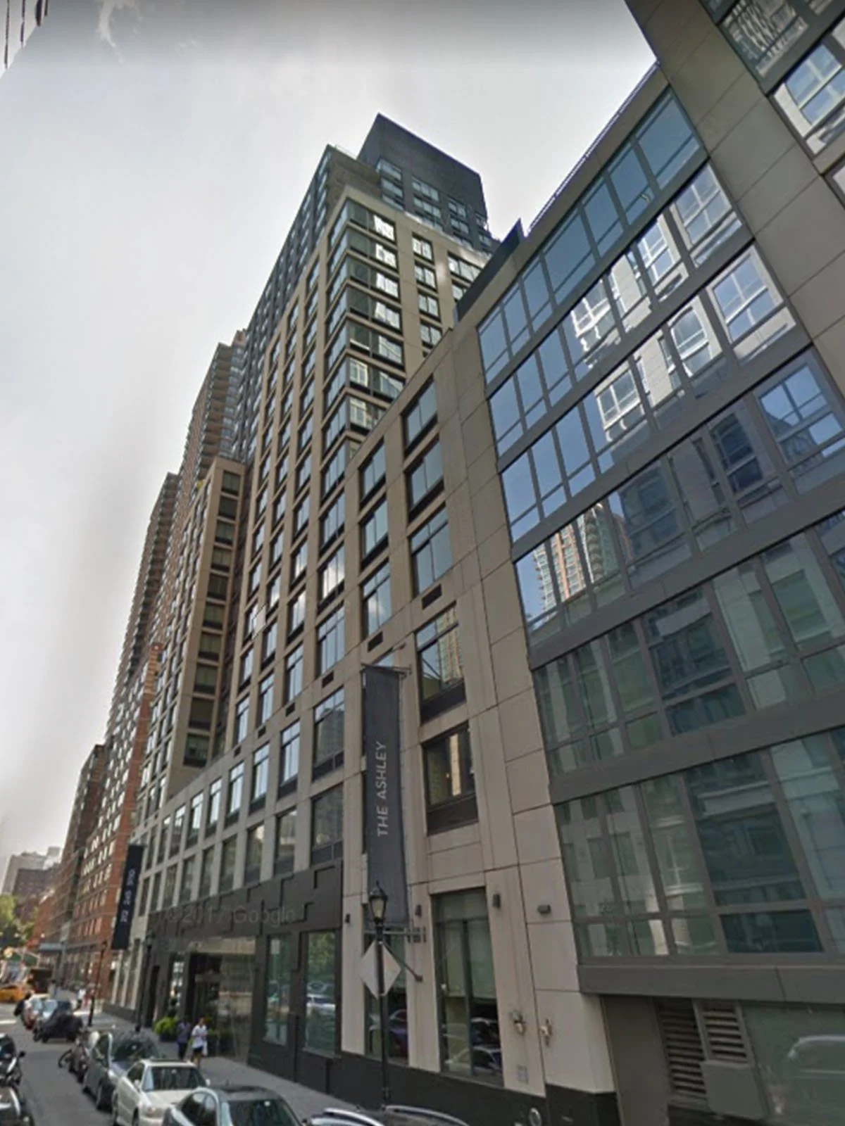 400 W 63rd St
