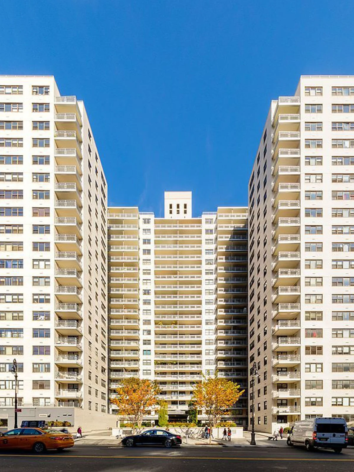 305 East 86th St