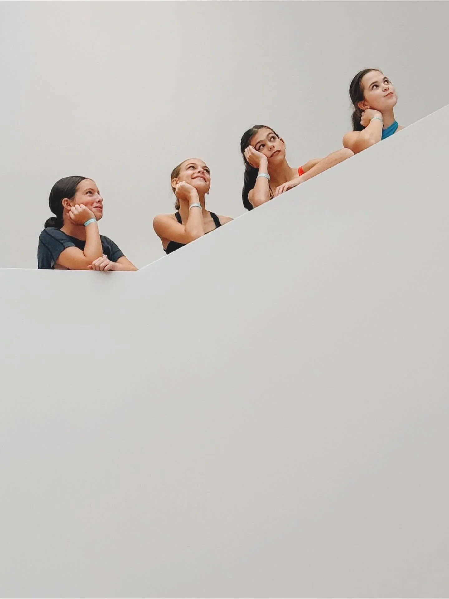 Final / Final / Pullback
🔥Which final edit do you prefer?!
At @gaylordoprylandresort for the girls’ dance competition & convention and they’ve done a ton of remodeling. The girls had about 30 minutes for lunch and we’re sitti