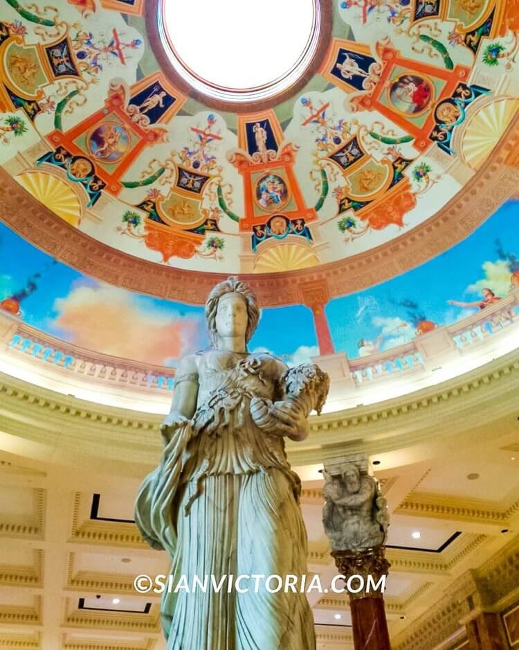 Sightseeing at Caesars Palace - A Roman Themed Hotel in Las Vegas