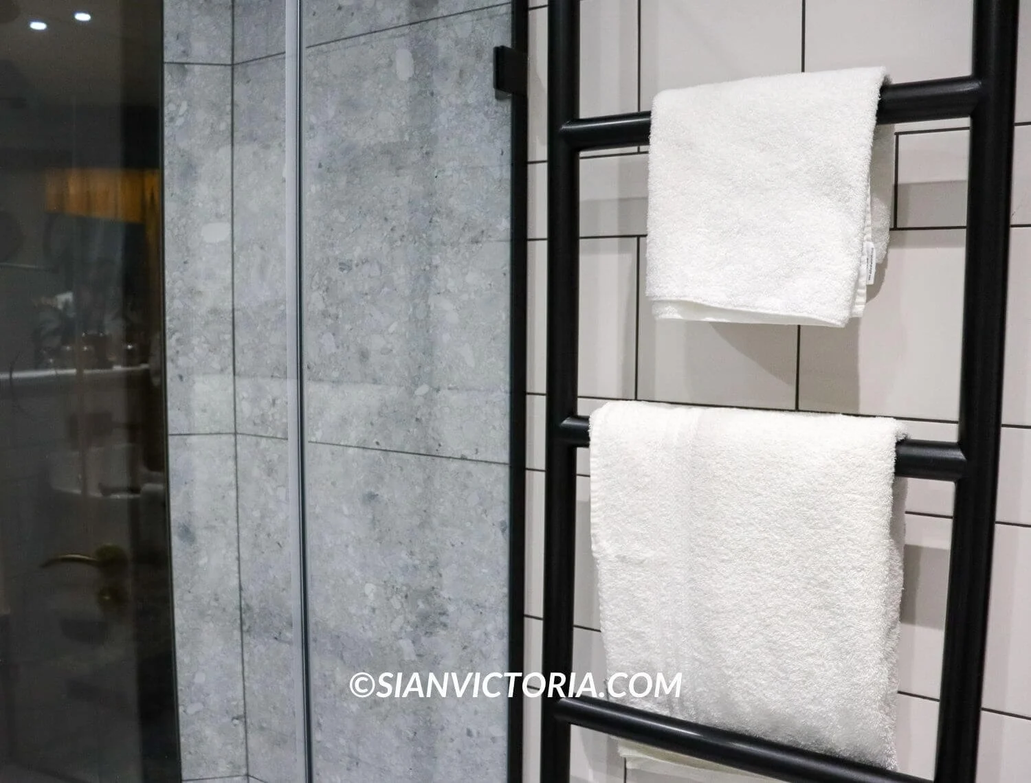 11 Benefits of a Heated Towel Rail Radiator in Your Bathroom — sian ...