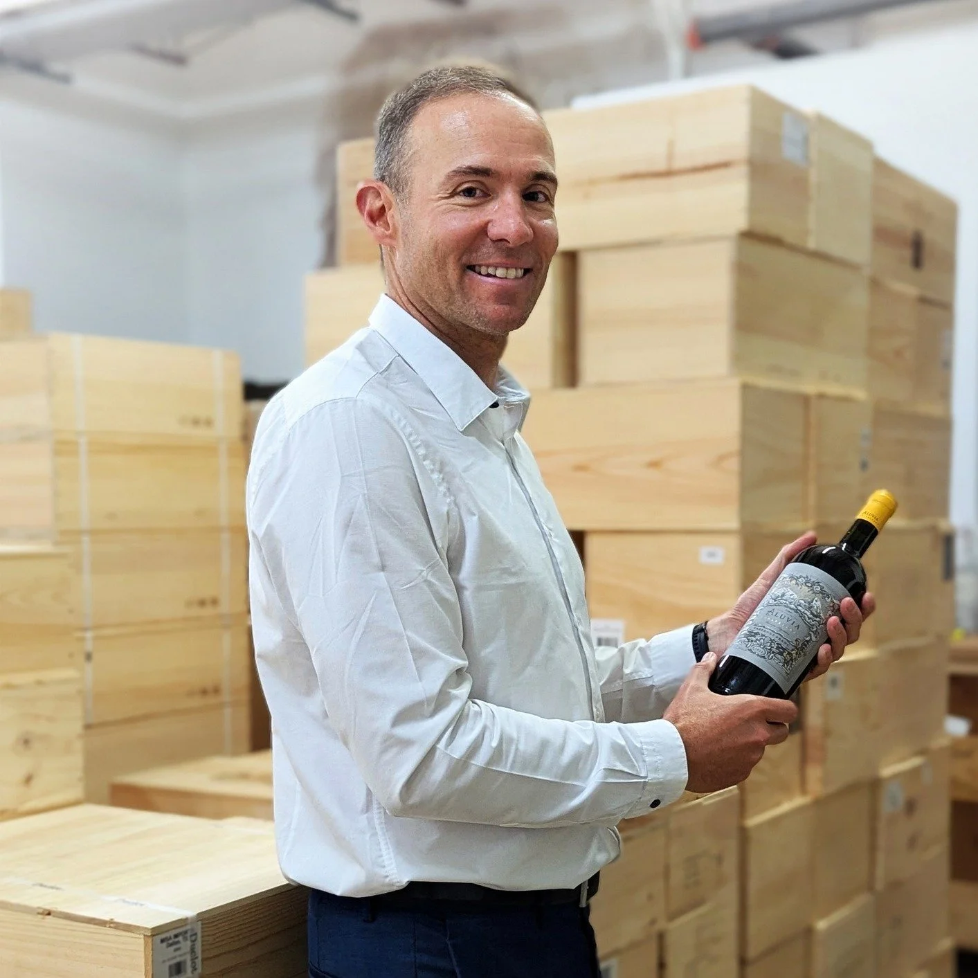 We are wrapping up a fantastic week with Matias Esteso from Aluvia Wines!  Aluvia is a single vineyard project from the prized region of Gualtallary within the Uco Valley of Mendoza, Argentina.  This organically farmed vineyard sits above 4,400 feet 