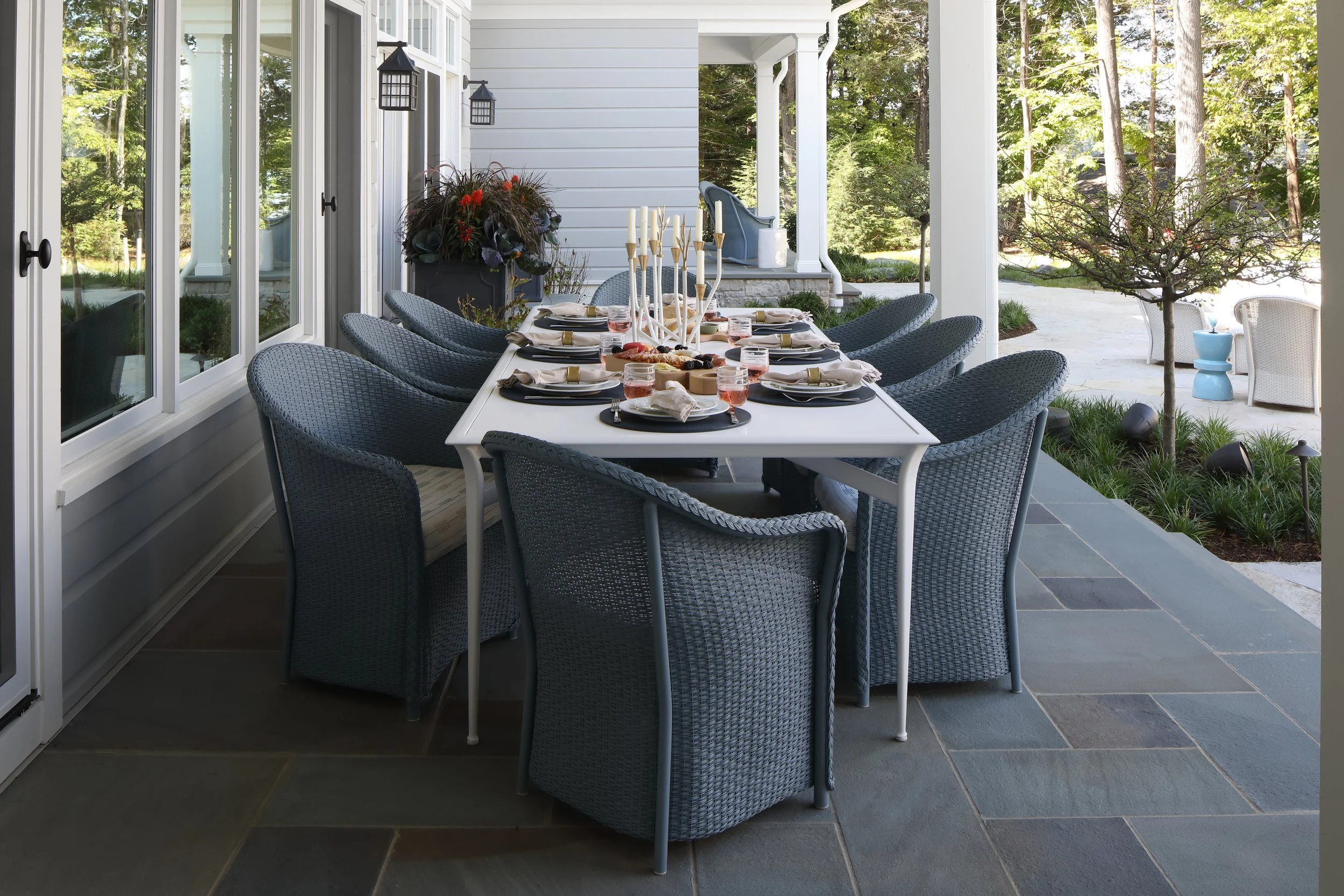 Patio2.jpg