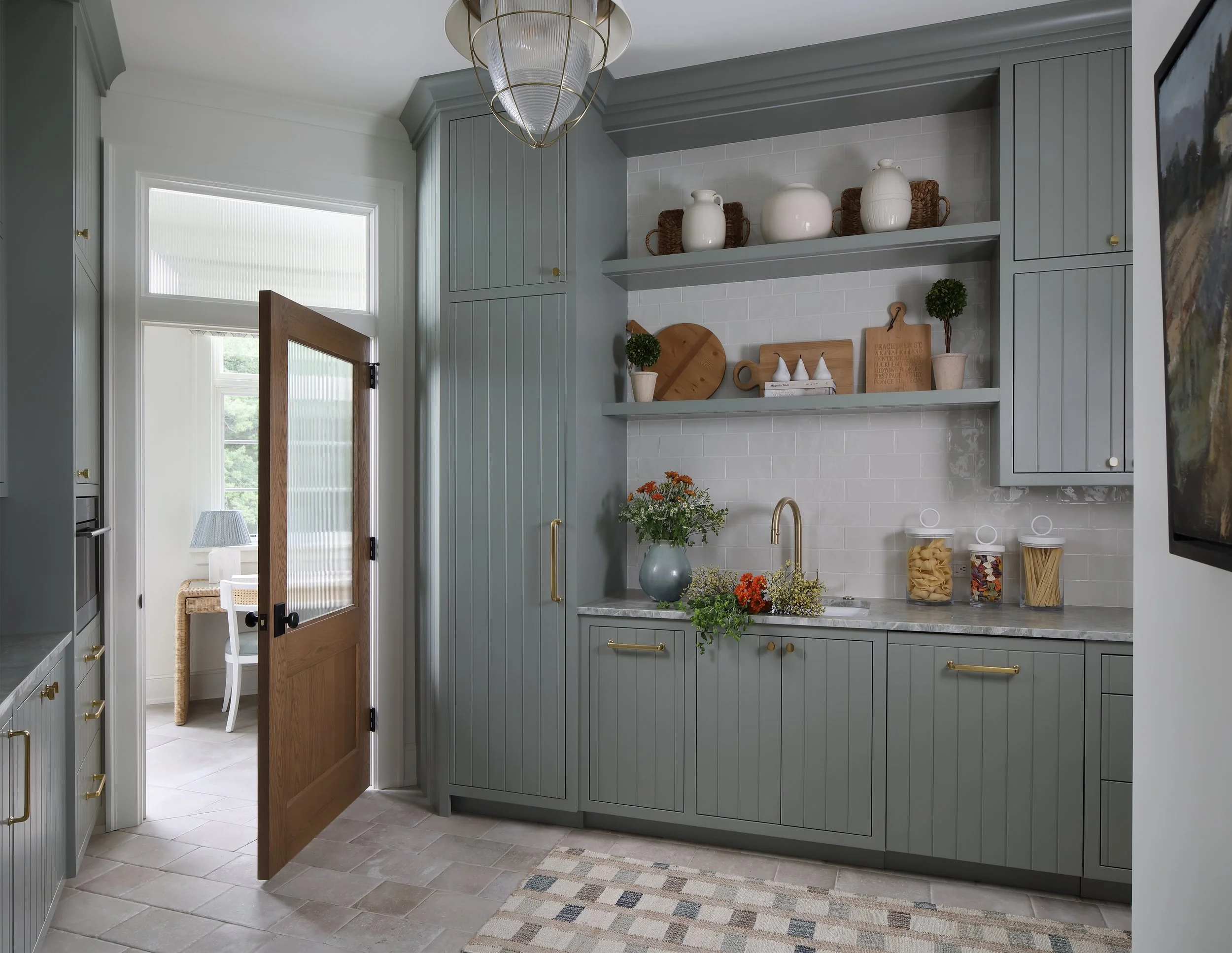 Pantry1.jpg