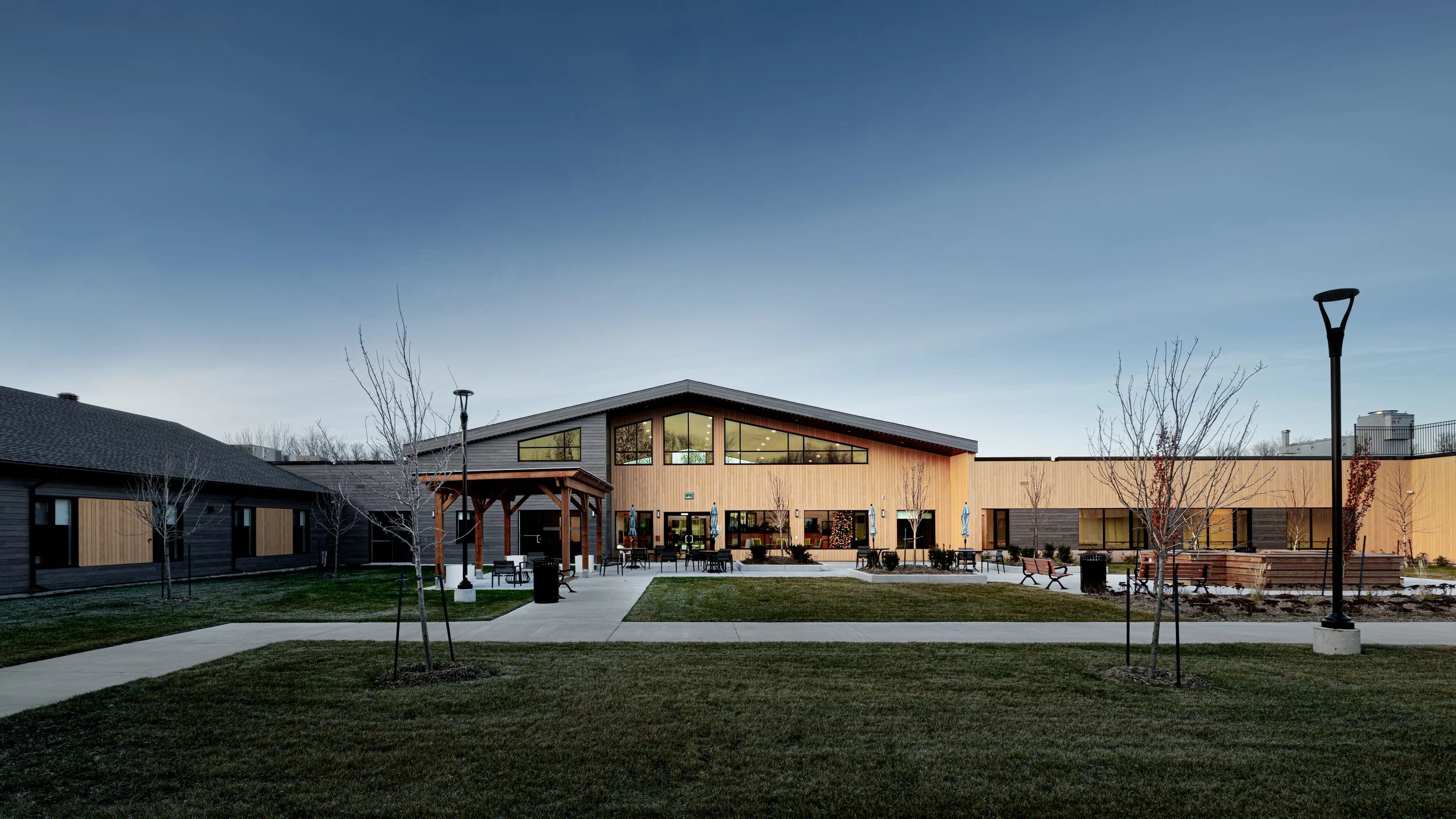   Broadview Long-Term Care - Courtyard  