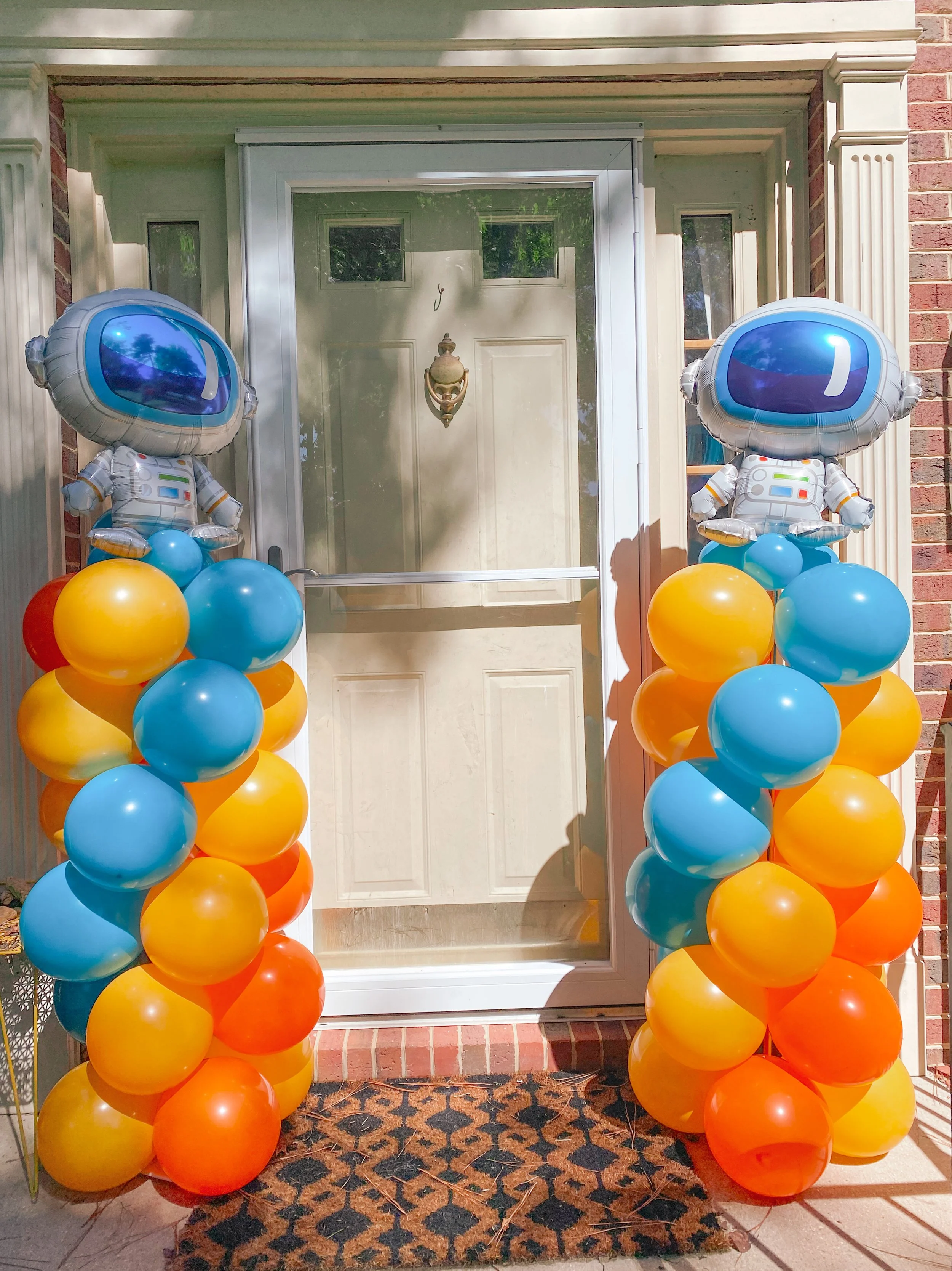 structured balloon columns.JPG