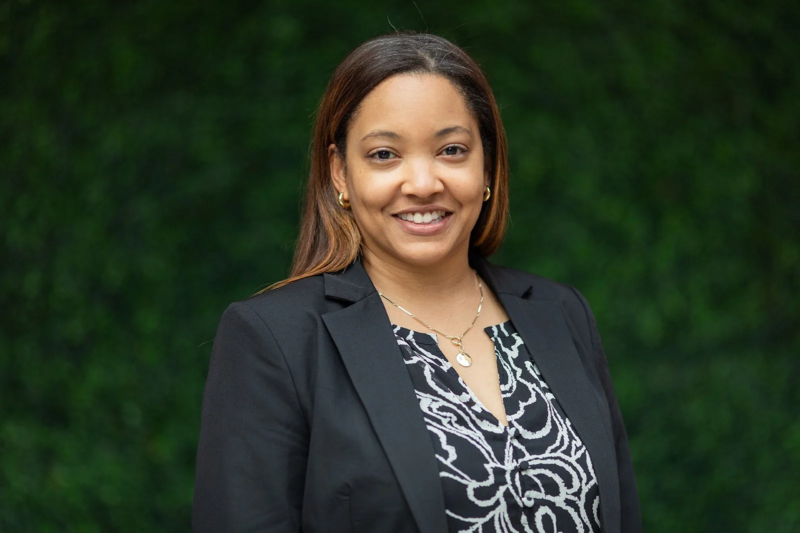 Headshot of Toni Superneau.