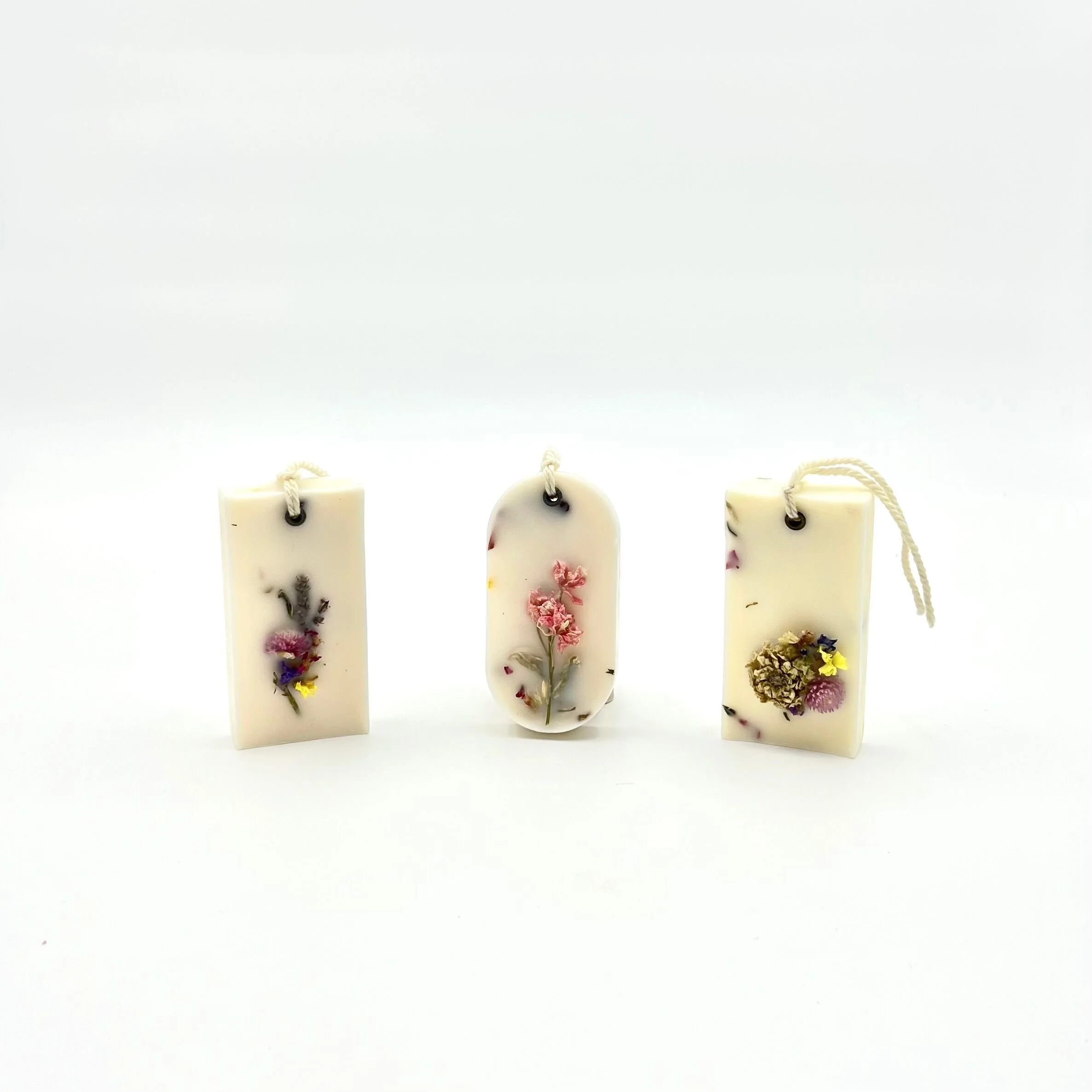 wax sachet -1818 farms.jpeg