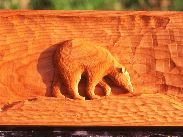 mantel_black-bear.jpg-nggid03173-ngg0dyn-637x478x100-00f0w010c010r110f110r010t010.jpeg