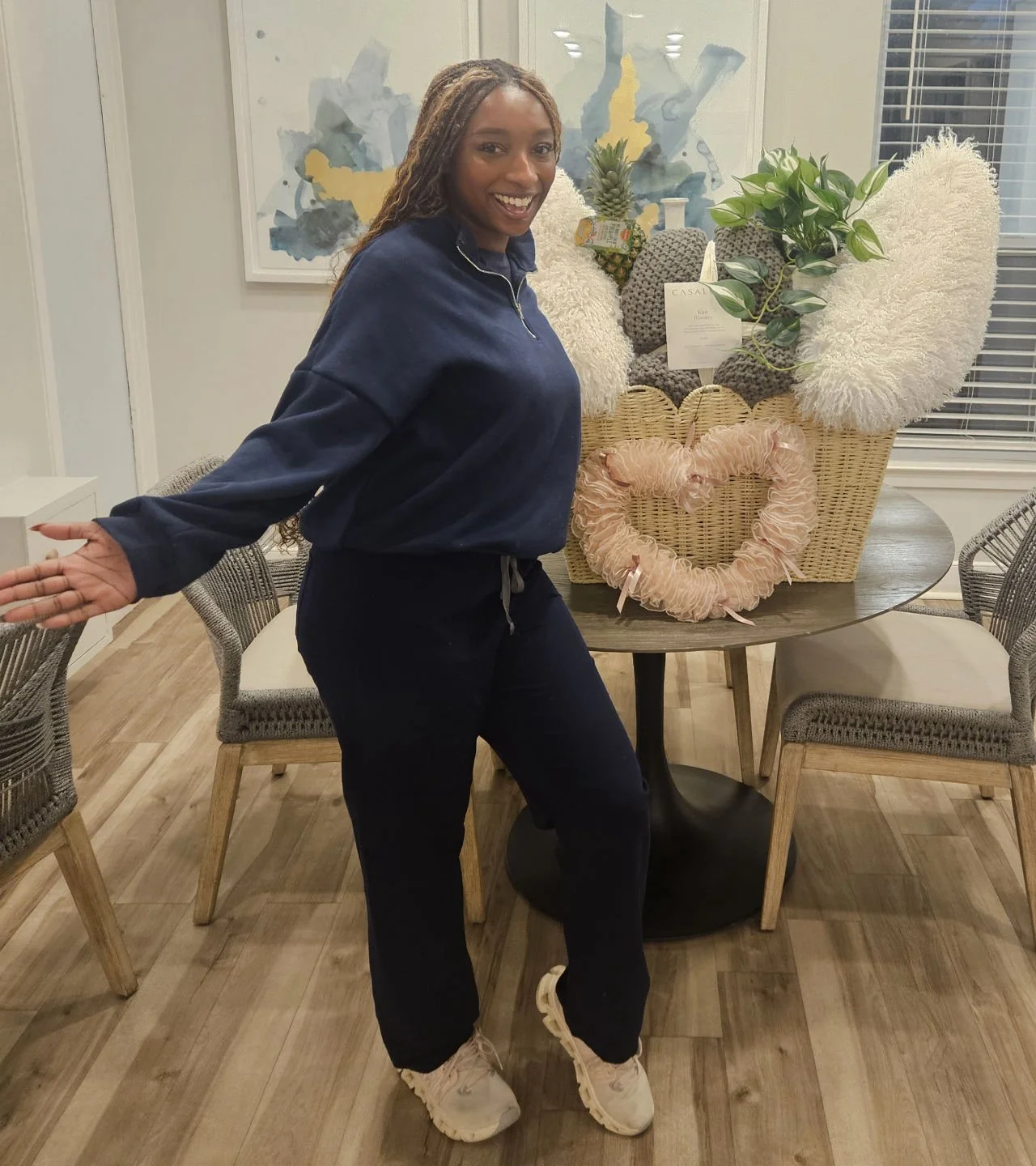 🤩Burroughs Mill Wow Basket alert goes to the sweetest young lady and one of the newest members of our BM Family !!! Thank you Molinda for your kindness and your consent support for the property!!! Keep sprinkling your joy everywhere. ✨️
#WowBasket #