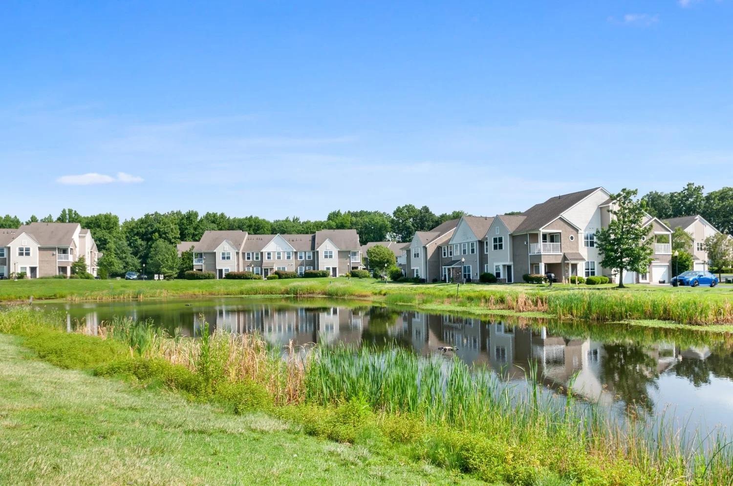 Photo Gallery Cherry Hill Apts — Burrough's Mill