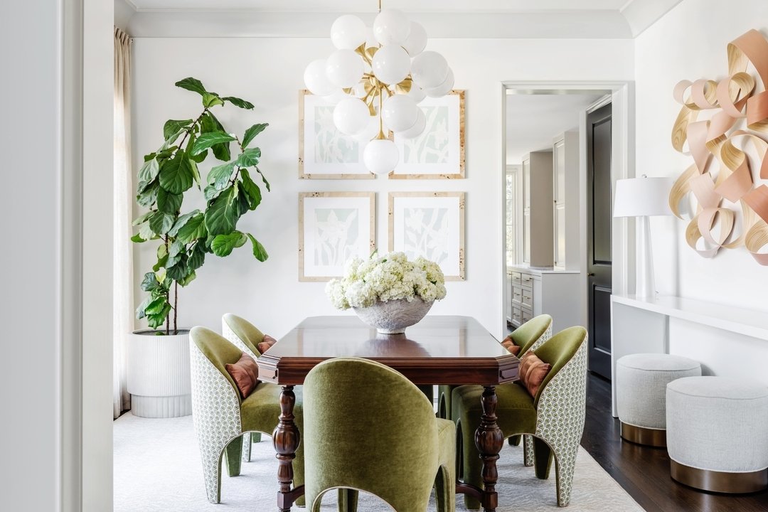 Dining dreams with our favorite custom Coley chairs and the tiniest lumbar pillows you have ever seen 🌸 

#perchinteriors #houseinspiration #interiordesign #interiors #cltdesign #charlotteinteriordesign