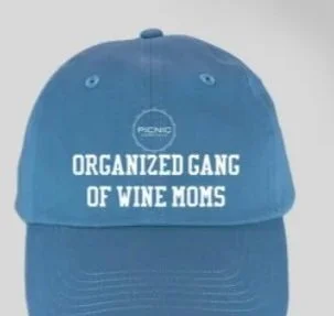 winemomhat.jpg