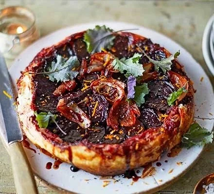 Beetroot &amp; red onion tarte tatin