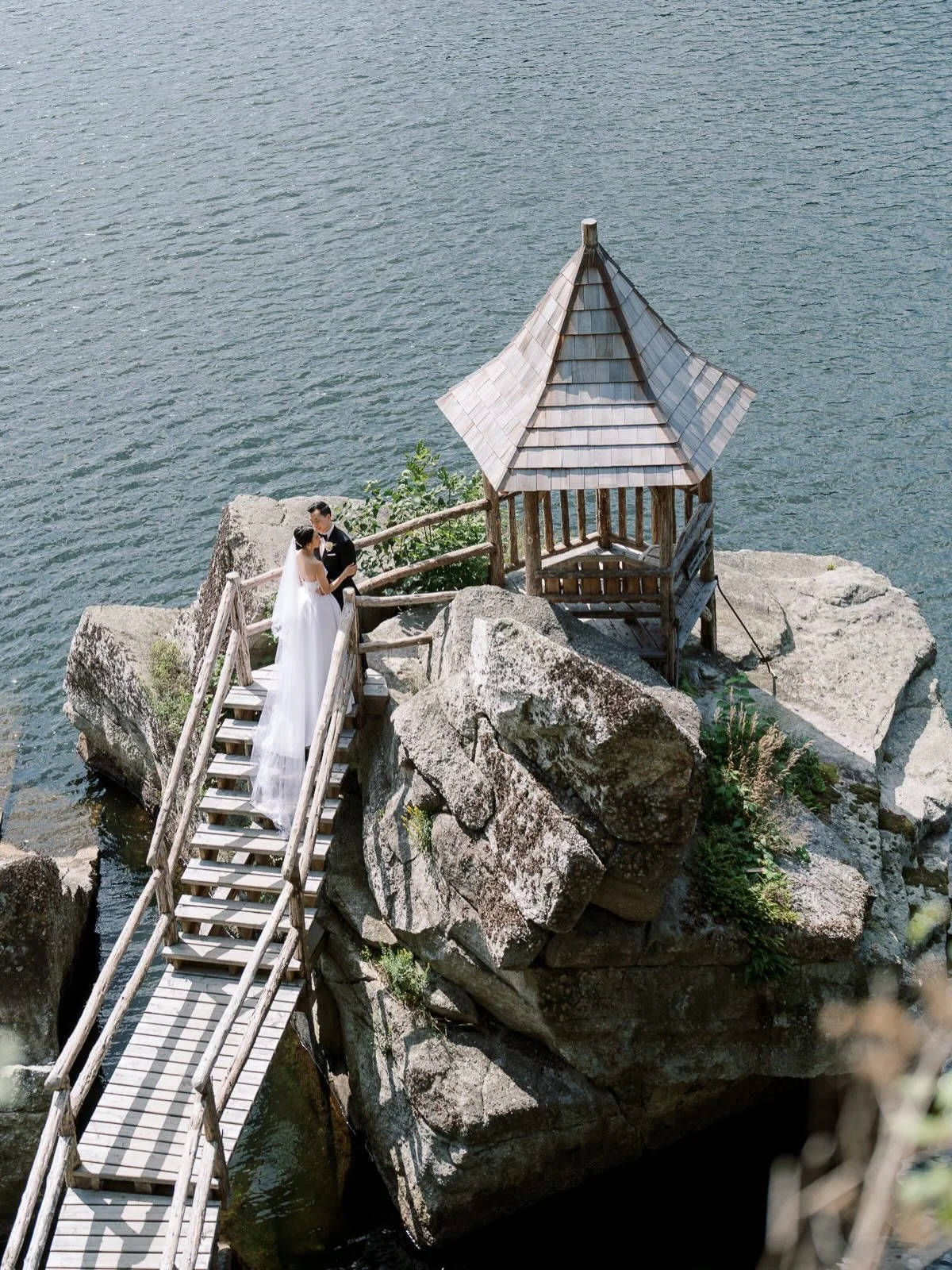 It&rsquo;s hard to beat the scenery at Mohonk. #goldenhourstudios 

Venue: @mohonkmountainhouse
Photography: @jessepafundi
H&amp;MU: @_sarahahn
Videography: @johnp.films
Florals: @livflorally
Dress: @enauranewyork
Ceremony Strings: @dorianquartet
Ban