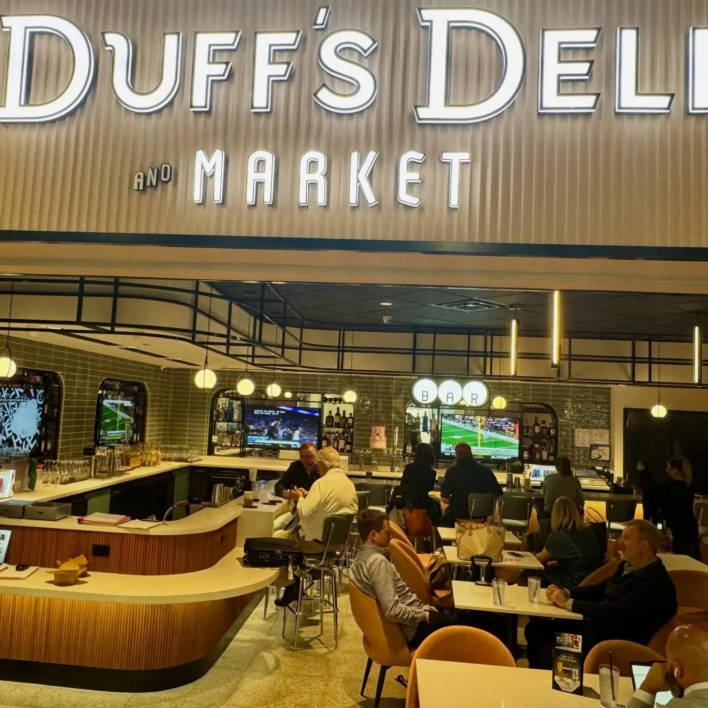 The PHCP Operations + Training Team was in Atlanta for the Grand Opening of Duff&rsquo;s Deli alongside Areas USA. 

Located in Terminal C of Hartsfield-Jackson International Airport, Duff&rsquo;s Deli has a full bar featuring signature cocktails and