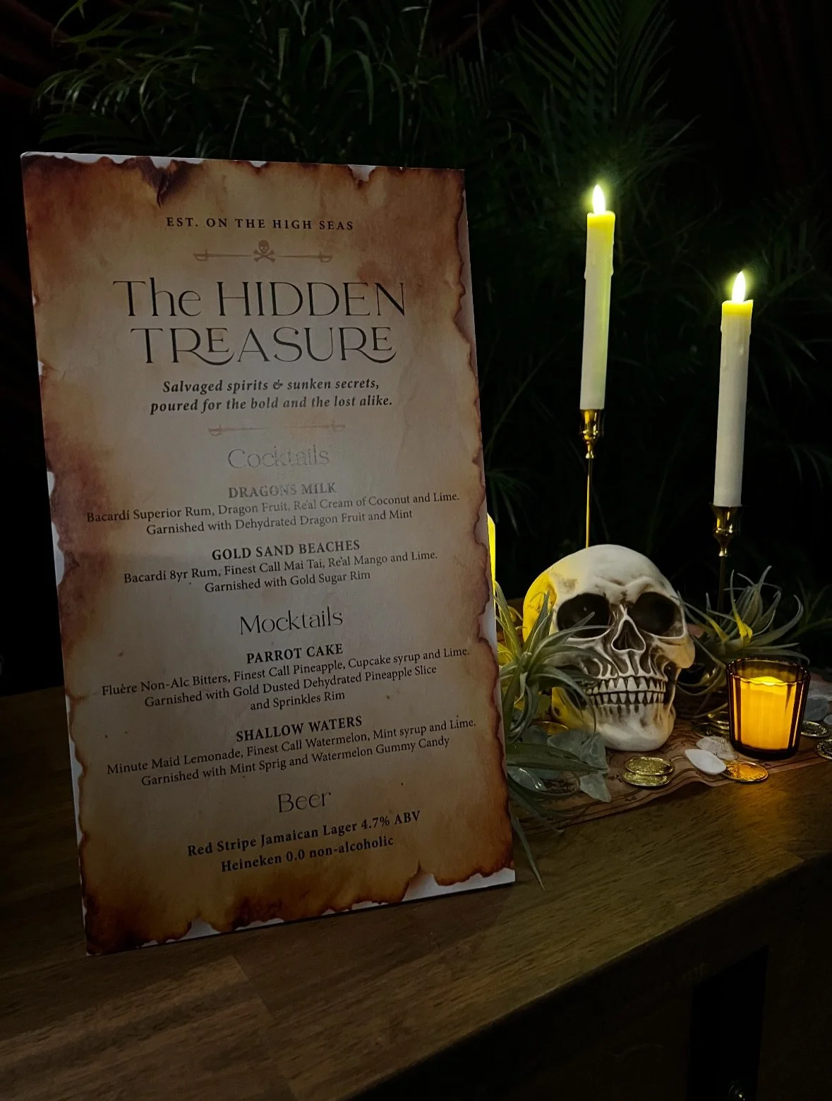 We brought the tropics to Tampa, FL for this year&rsquo;s @amctheatres Connections Conference and it was an absolute hit! 🌴🍹

From the Alcohol Alley Tabletop Expo to the immersive Hidden Treasure Speakeasy, AMC Leadership and General Managers exper