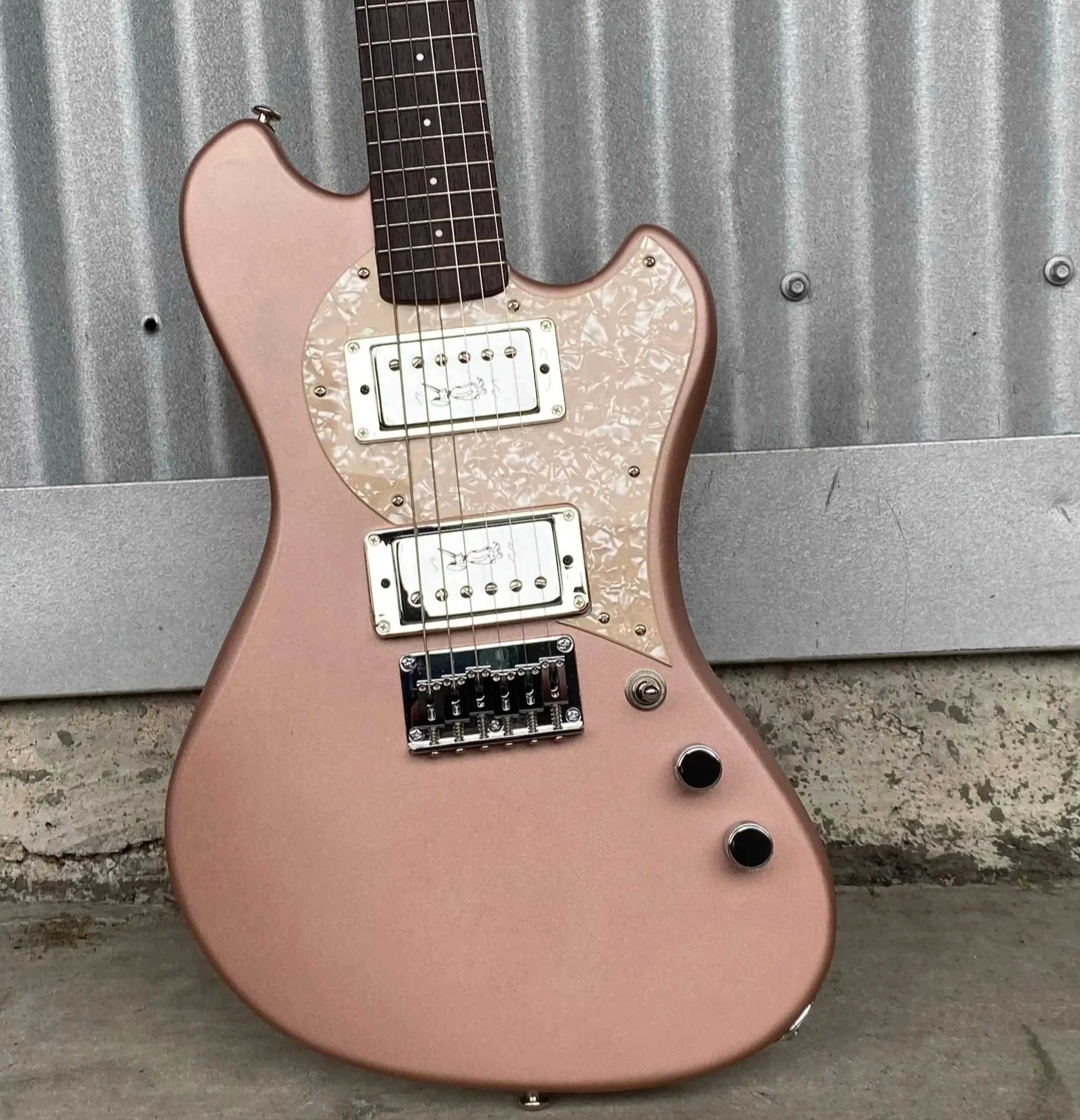 BrittanyHowardCustomGuitarIMG_7893.jpg