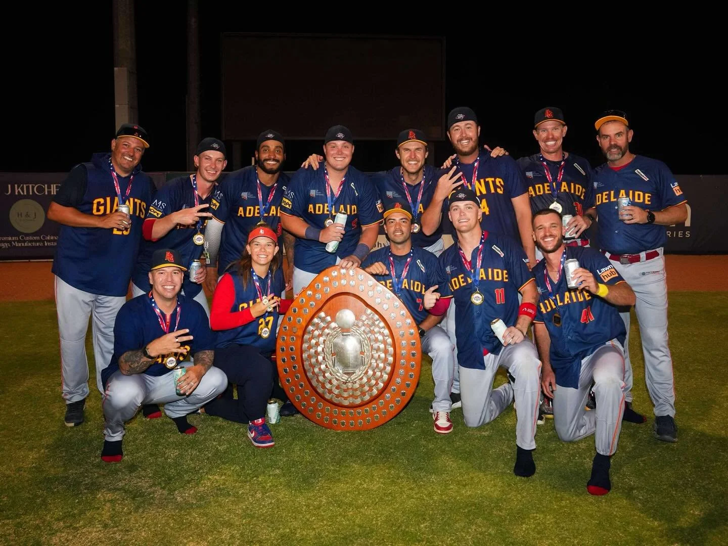 🏆 Champions! Huge congratulations to our very own South Australian players who were part of the Adelaide Giants team that lifted the Claxton Shield at the ABL 2026! 🎉⚾

📸 SA Photo
Top row (left to right): Scott Gladstone, Ky Hampton, AJ Verastegui