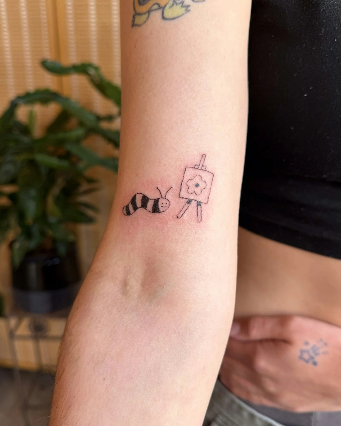 he is an ARTIST 🐛 🖼️