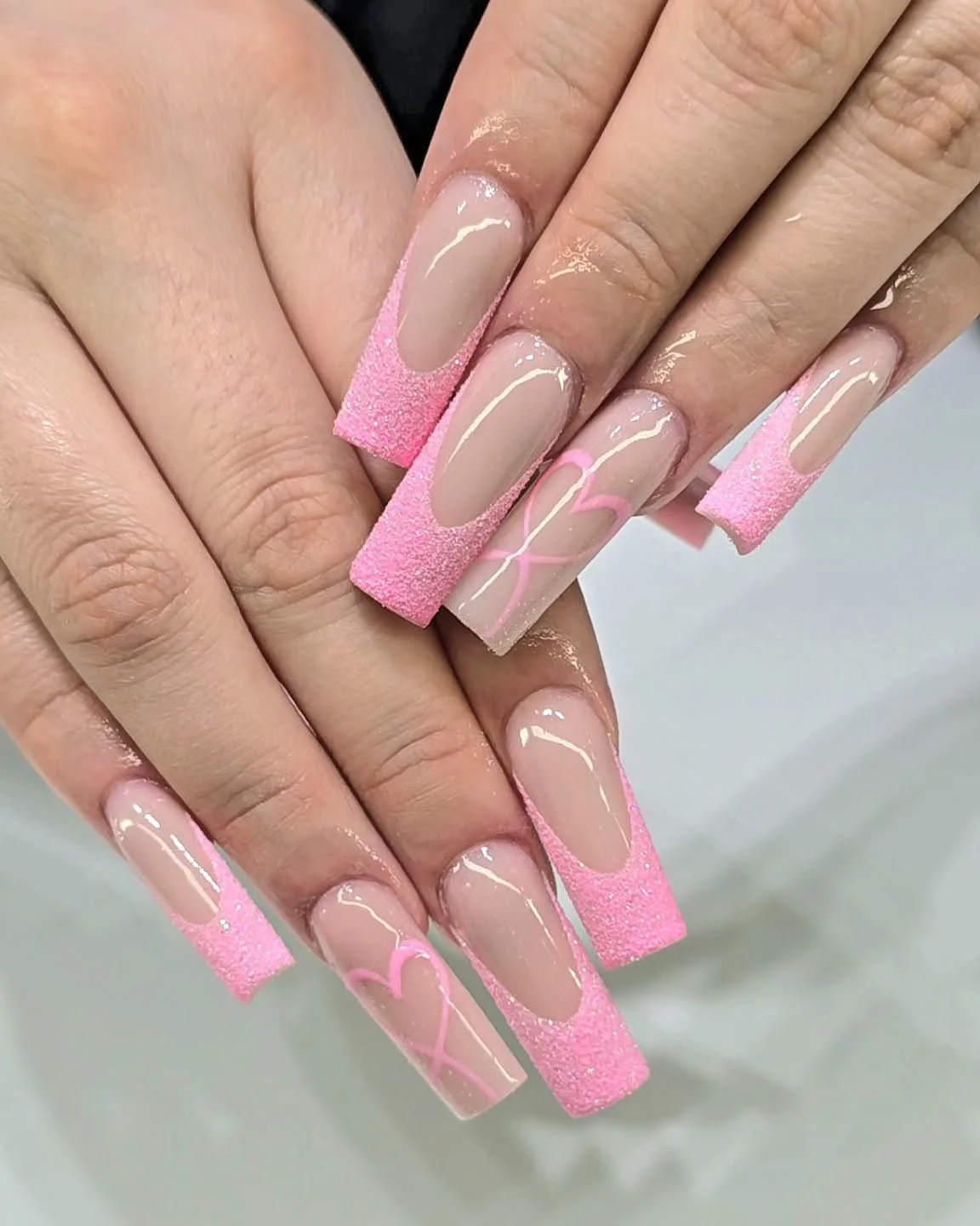 Sweet enough to fall for ❤️.

Call (403)969-9263 or book online through the link in our bio!

#yycnailsalon #yycnails #yycnailart #yycnailtech #yycnail