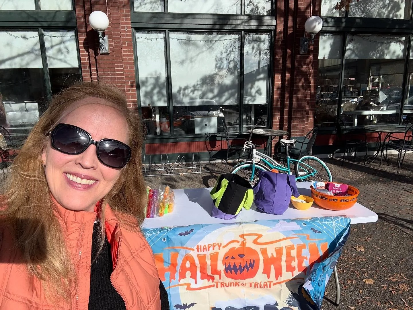 So much fun at the Halloween Hoopla - great costumes and a beautiful afternoon!! 🎃🤩👻 The WRELC loves our community&rsquo;s young children and families - and our libraries!! 💛🧡😊 @haileypubliclibrary @bellevuepubliclibe
