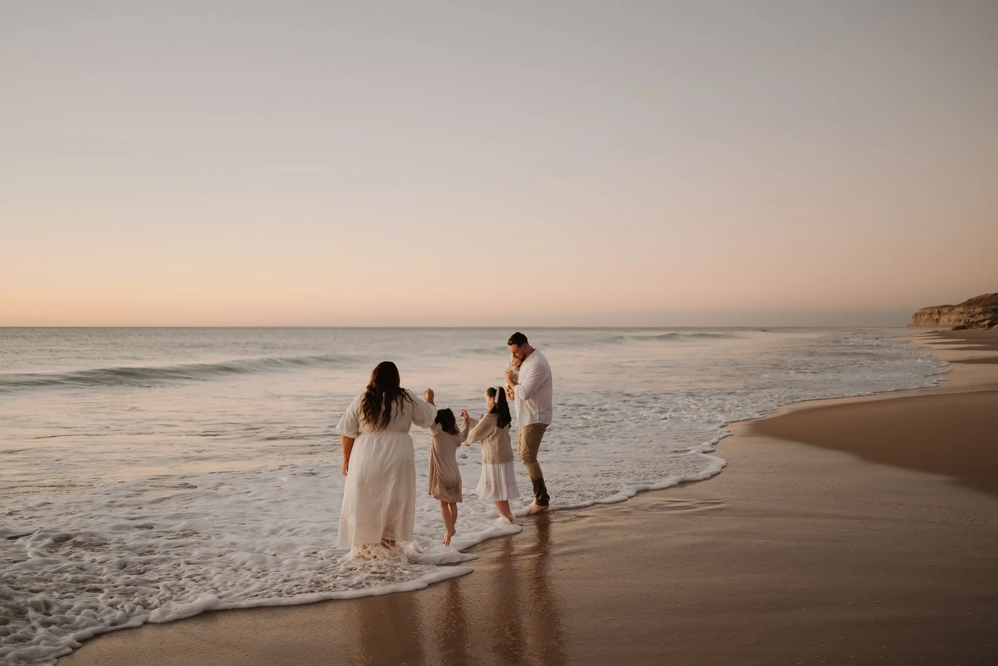 Tara-family-photoshoot-adelaide_DANNIELLECOOKPHOTOGRAPHY_sneaks-59.jpg