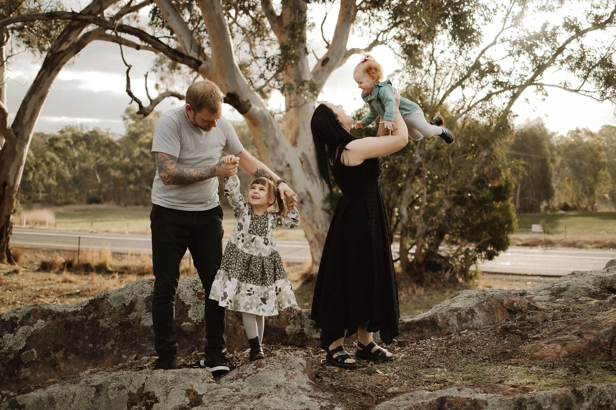 RACHEL+JESSEFAMbyDannielleCookPhotography_SNEAKS-1.jpg