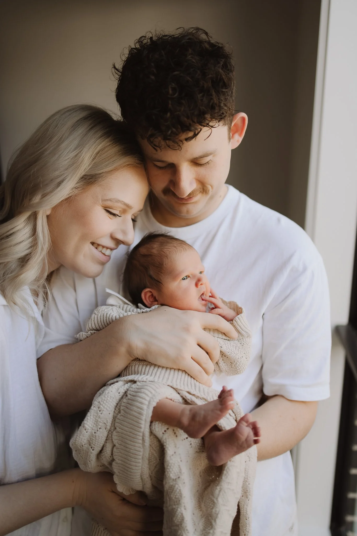 Nora-newborn-photoshoot-adelaide_DANNIELLECOOKPHOTOGRAPHY_SNEAKS-3.jpg
