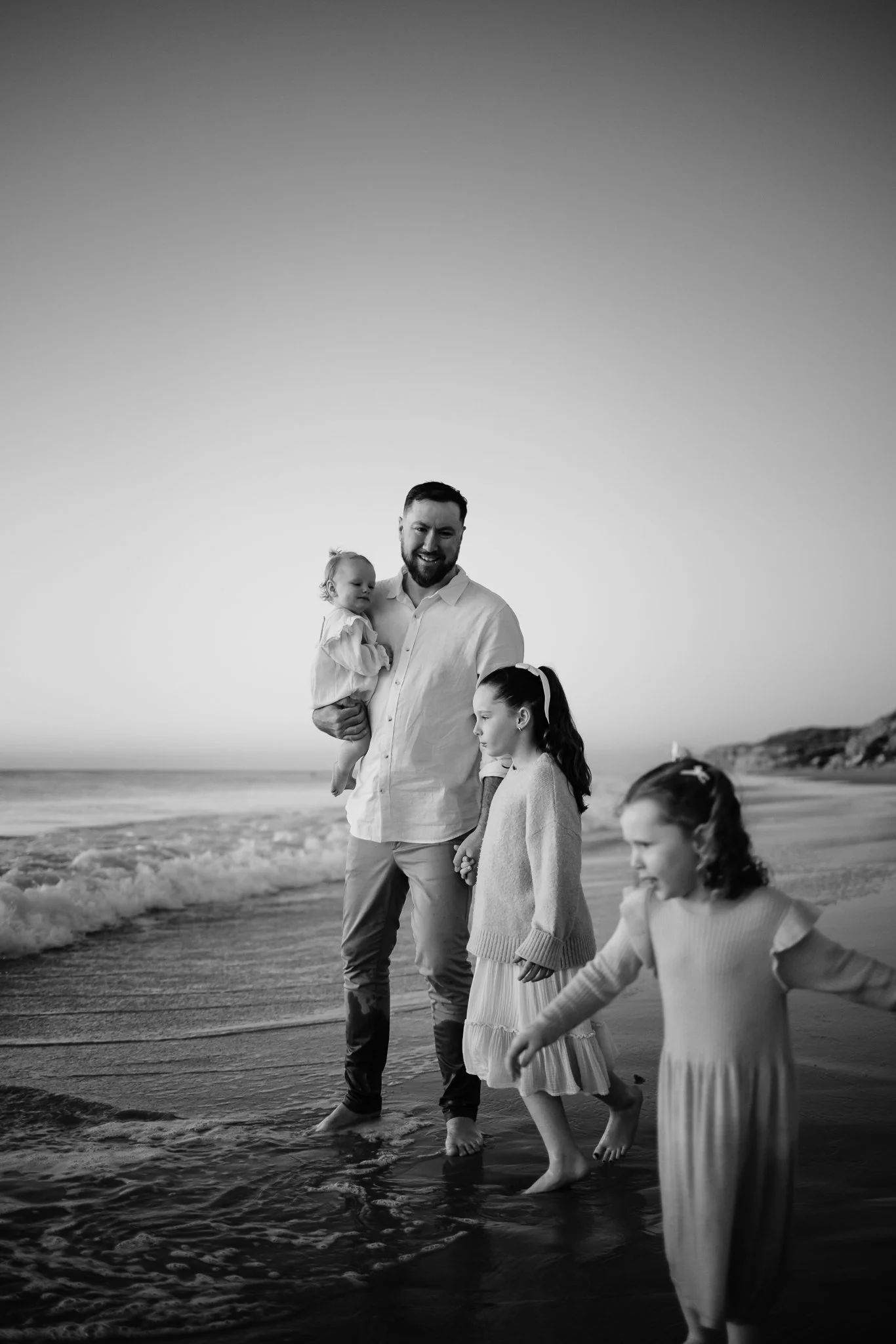 Tara-family-photoshoot-adelaide_DANNIELLECOOKPHOTOGRAPHY_sneaks-58.jpg