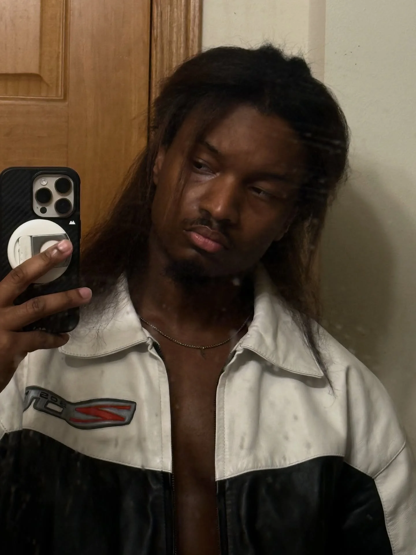 dirty mirror chronicles
(tatakae)