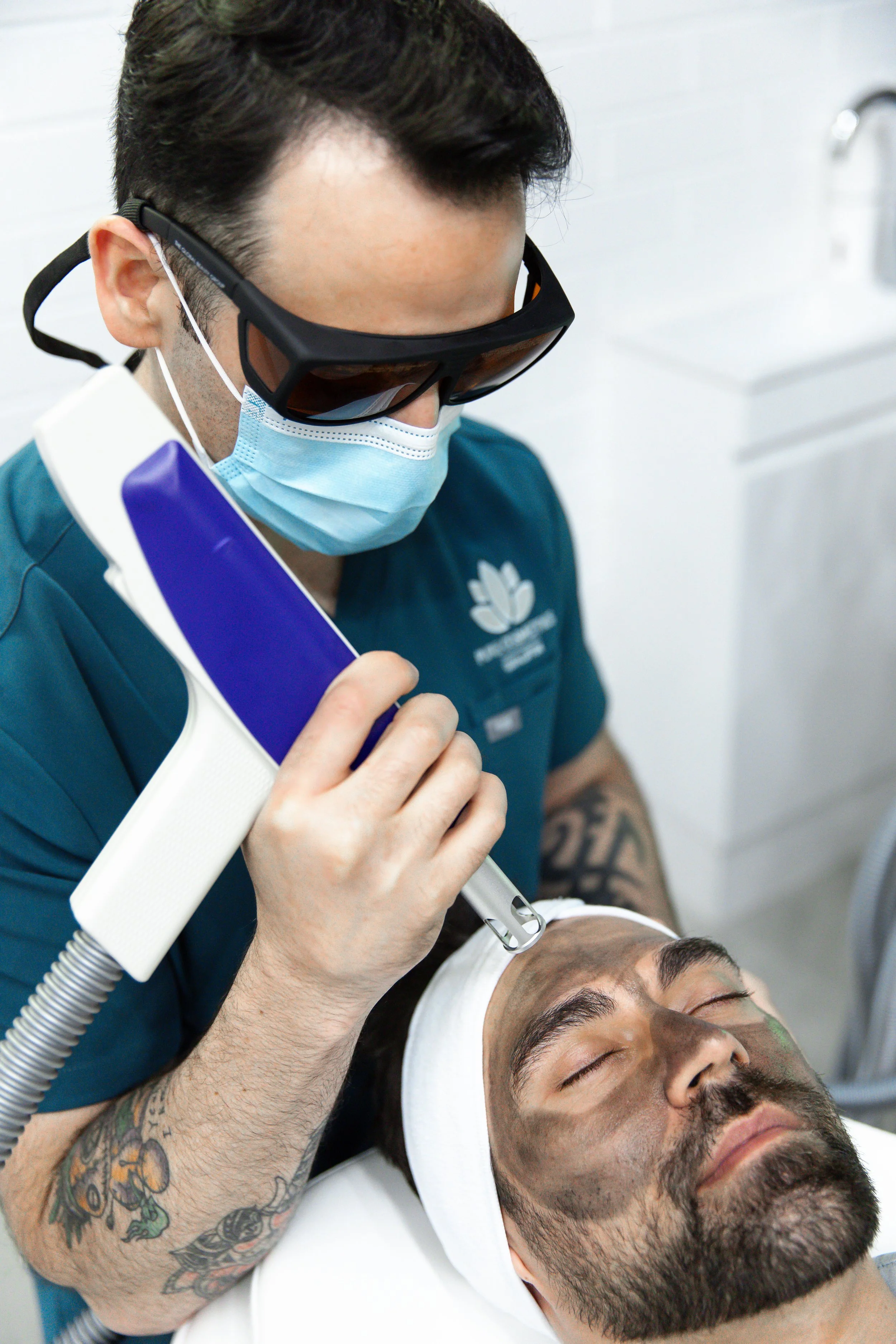 carbon laser peel - hollywood peel - china doll facial - collagen production - elastin production - glowing skin - fine lines and wrinkles - skin treatments - skin clinic - cosmetic clinic - geraldton - pure cosmetics