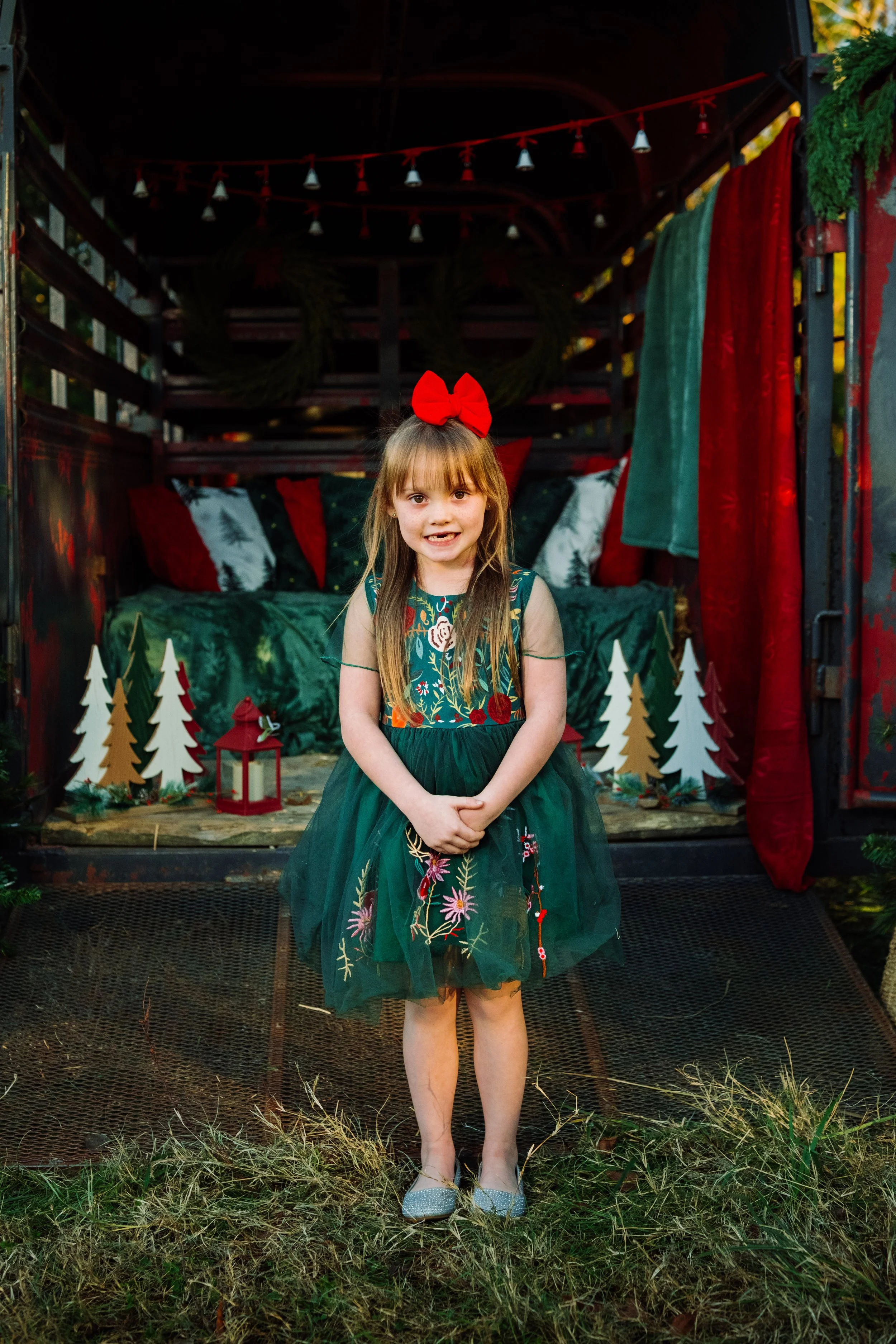 TinaChristmas_2025-01.jpg