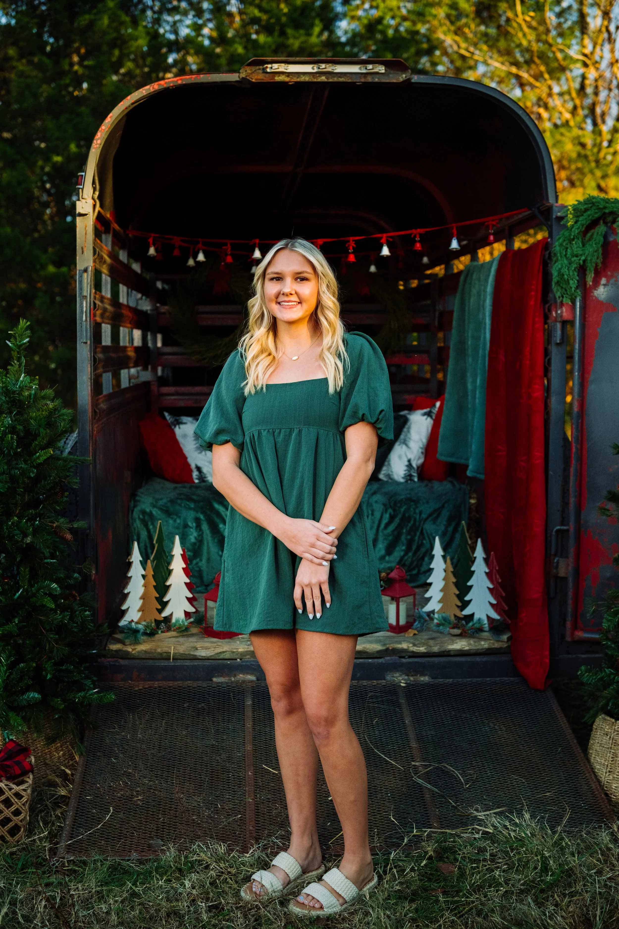 TinaChristmas_2025-15.jpg