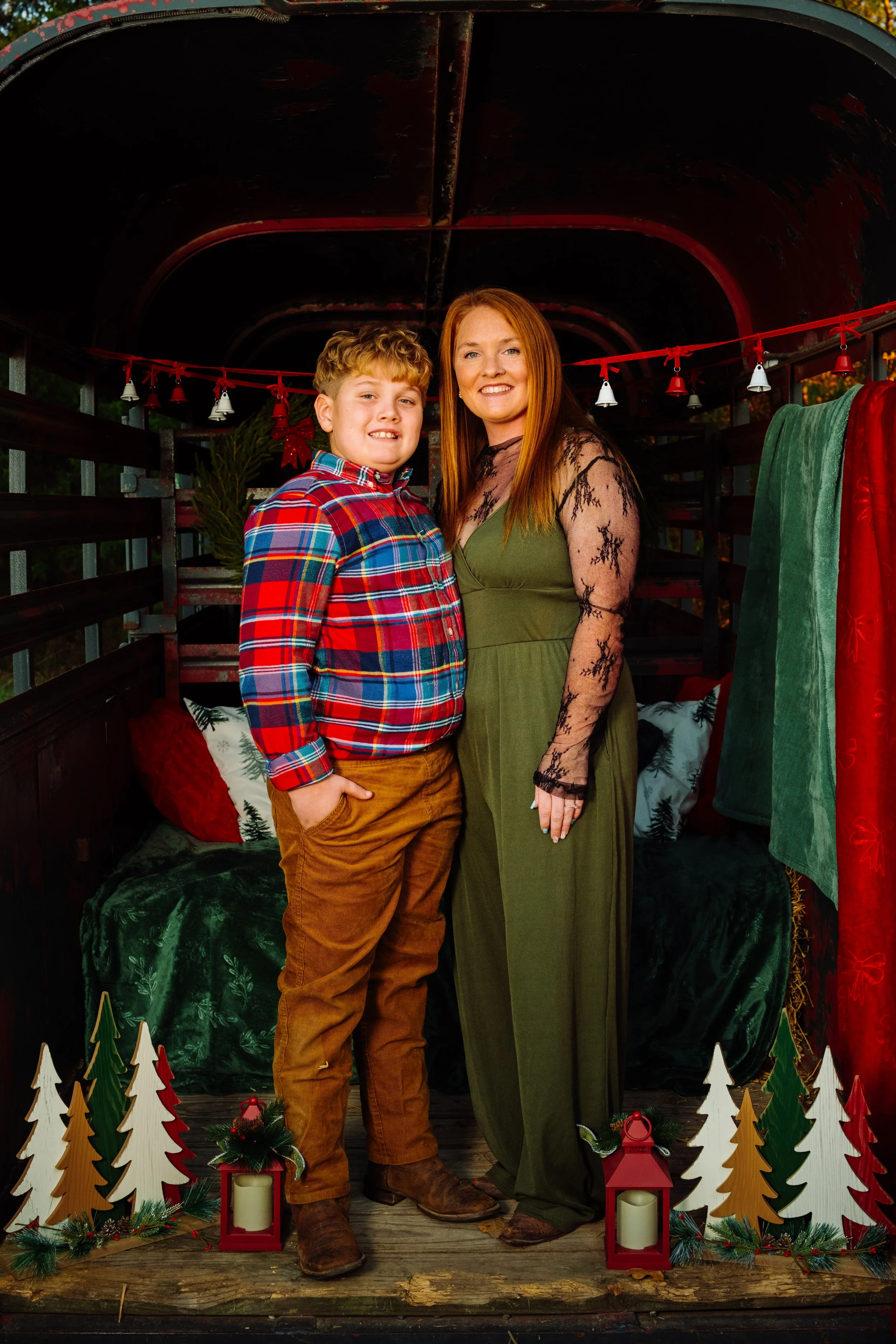 TinaChristmas_2025-46.jpg