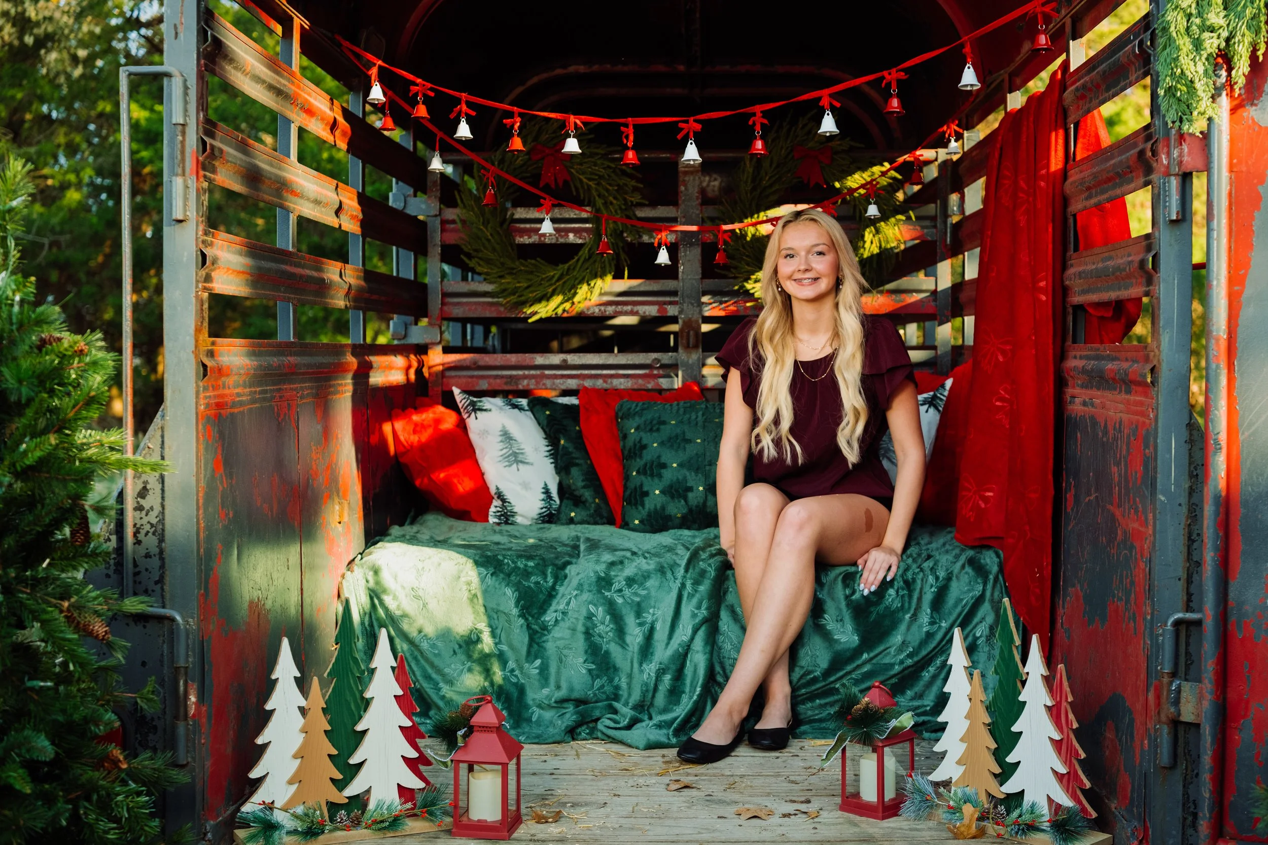 JessicaChristmas_2025-09.jpg