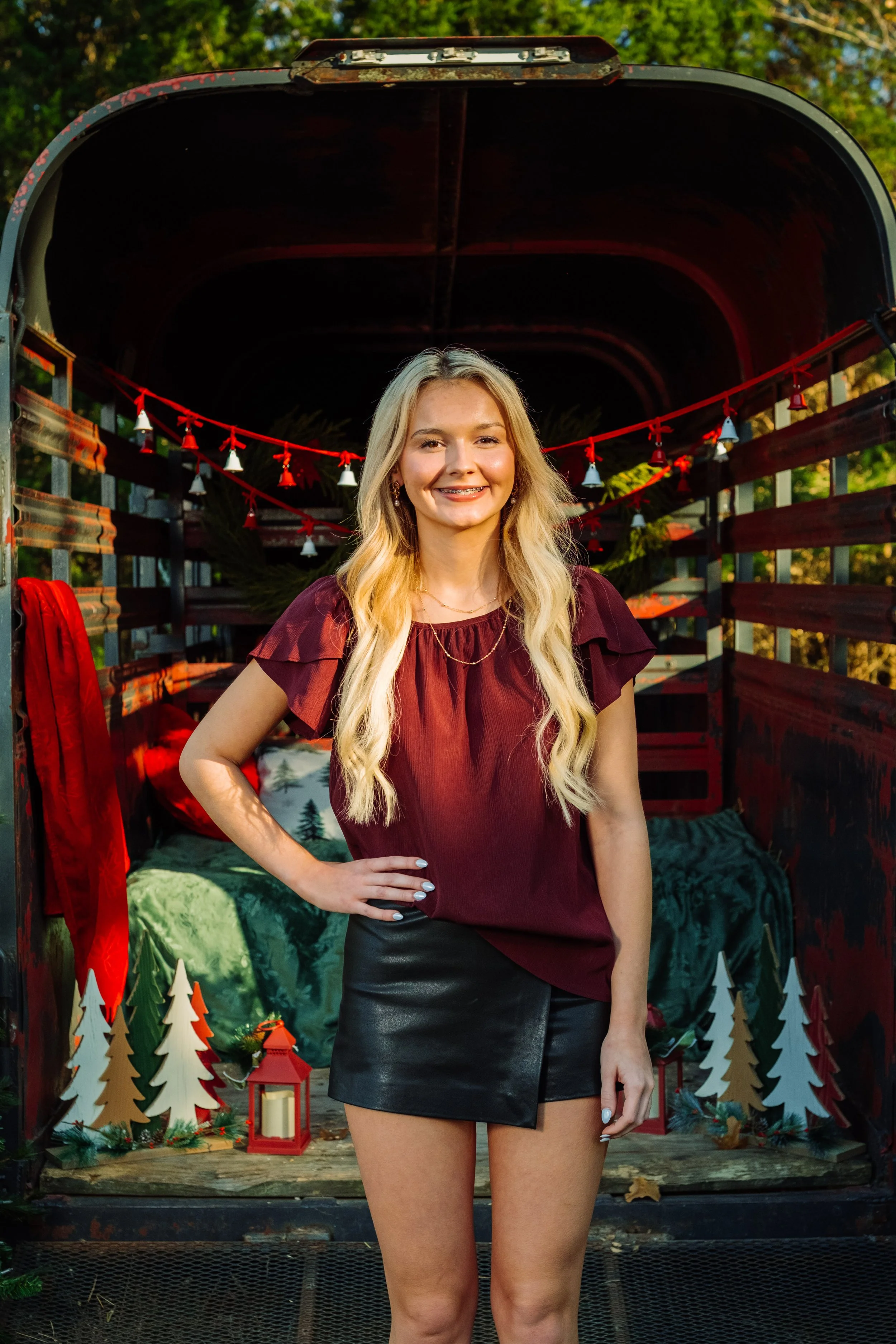 JessicaChristmas_2025-04.jpg