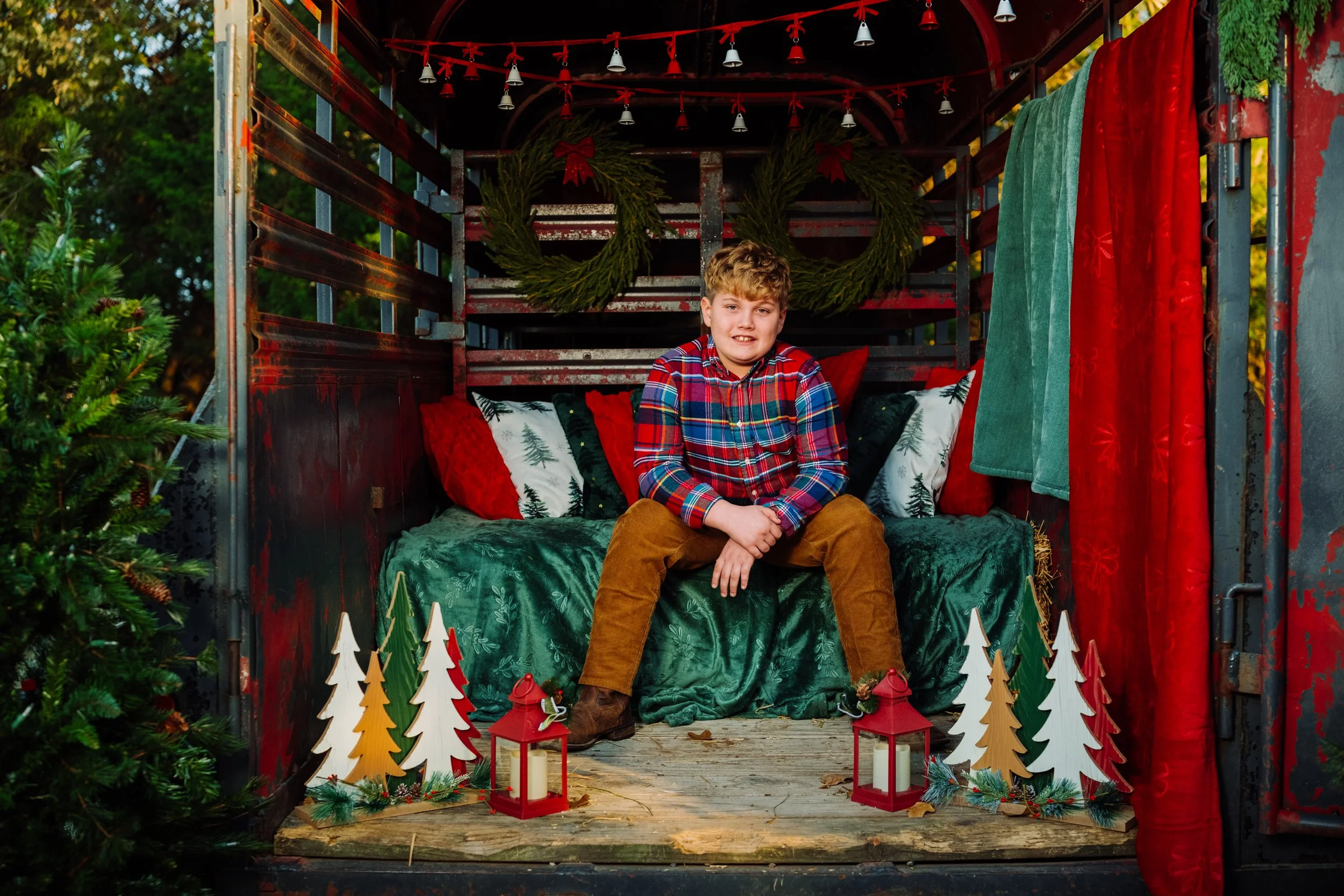TinaChristmas_2025-14.jpg