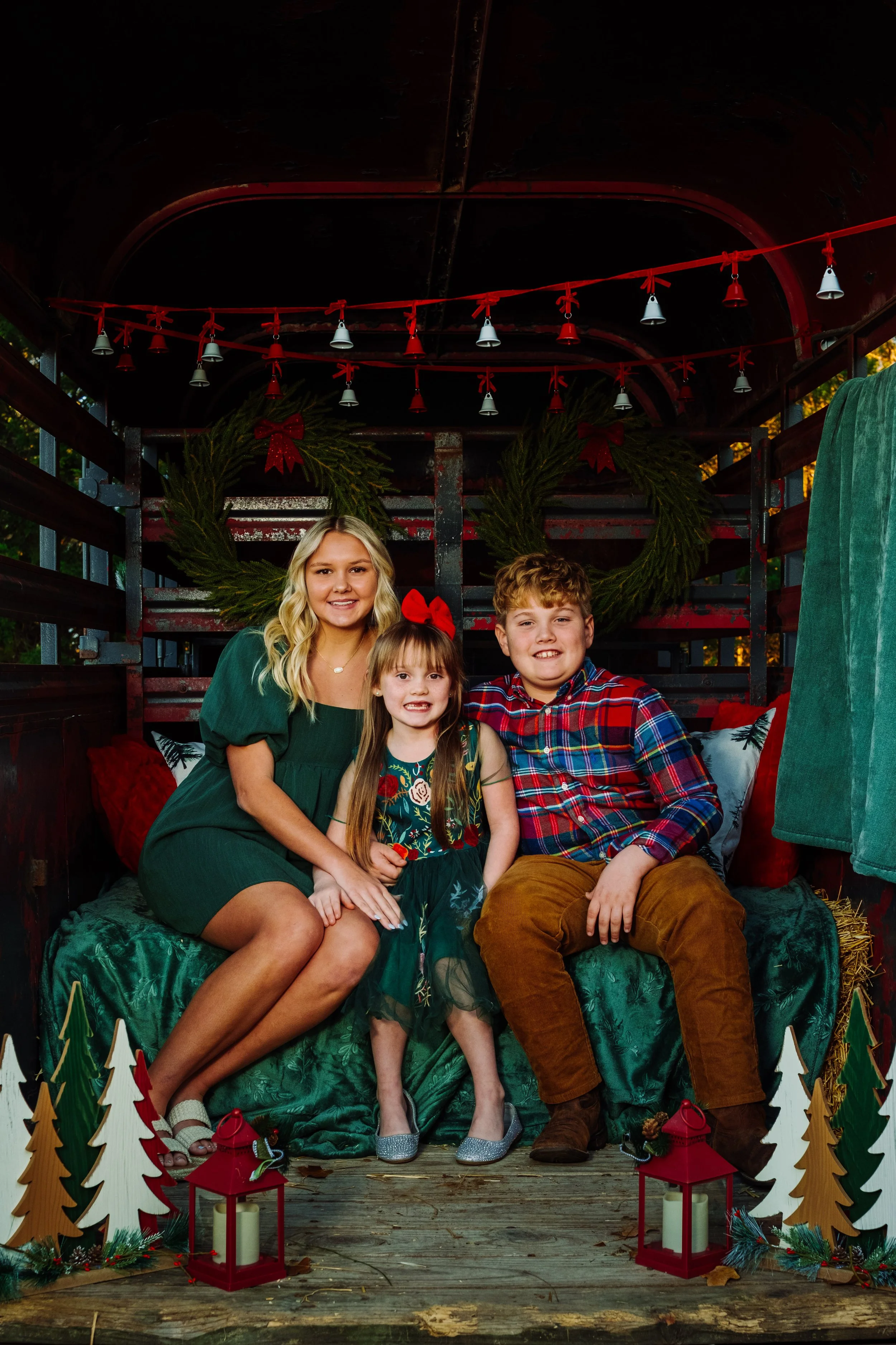 TinaChristmas_2025-22.jpg