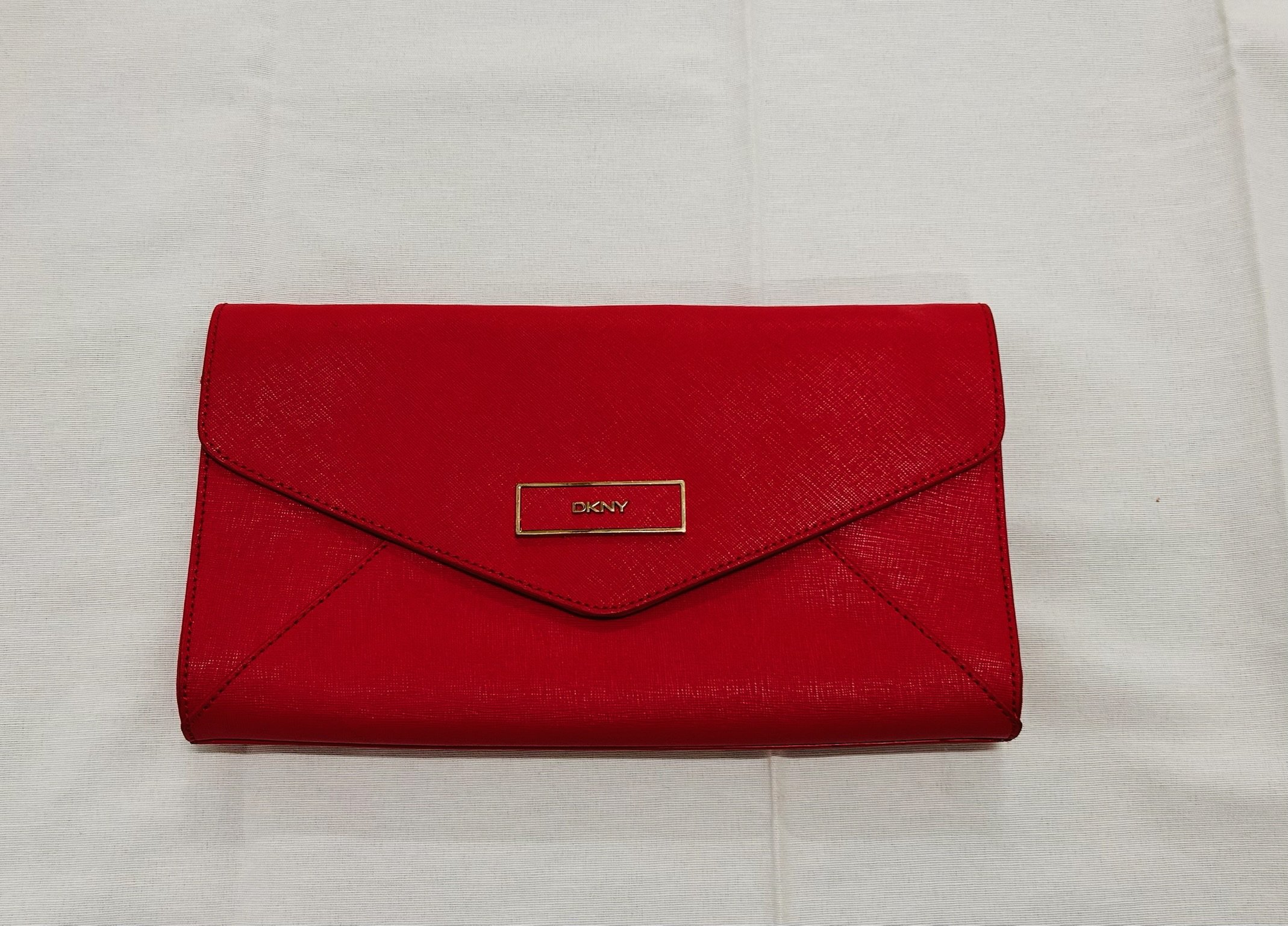 BX5 #39_DKNY Clutch
