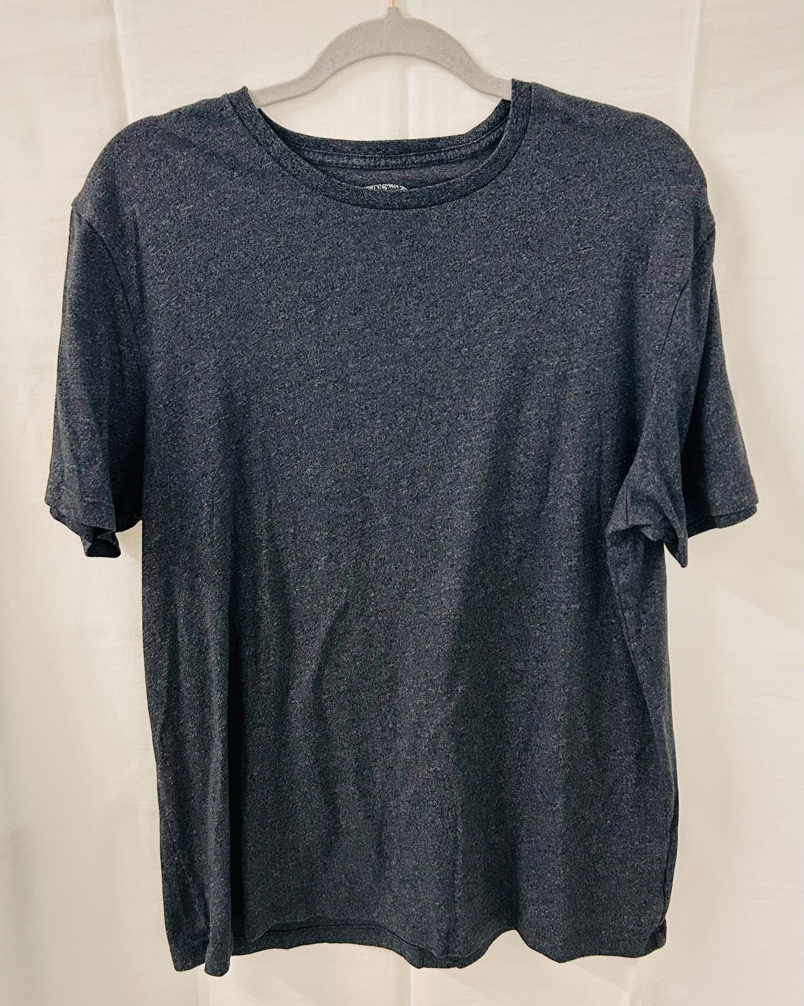 BX4 #14_Old Navy Grey DriFit Tee_Size L