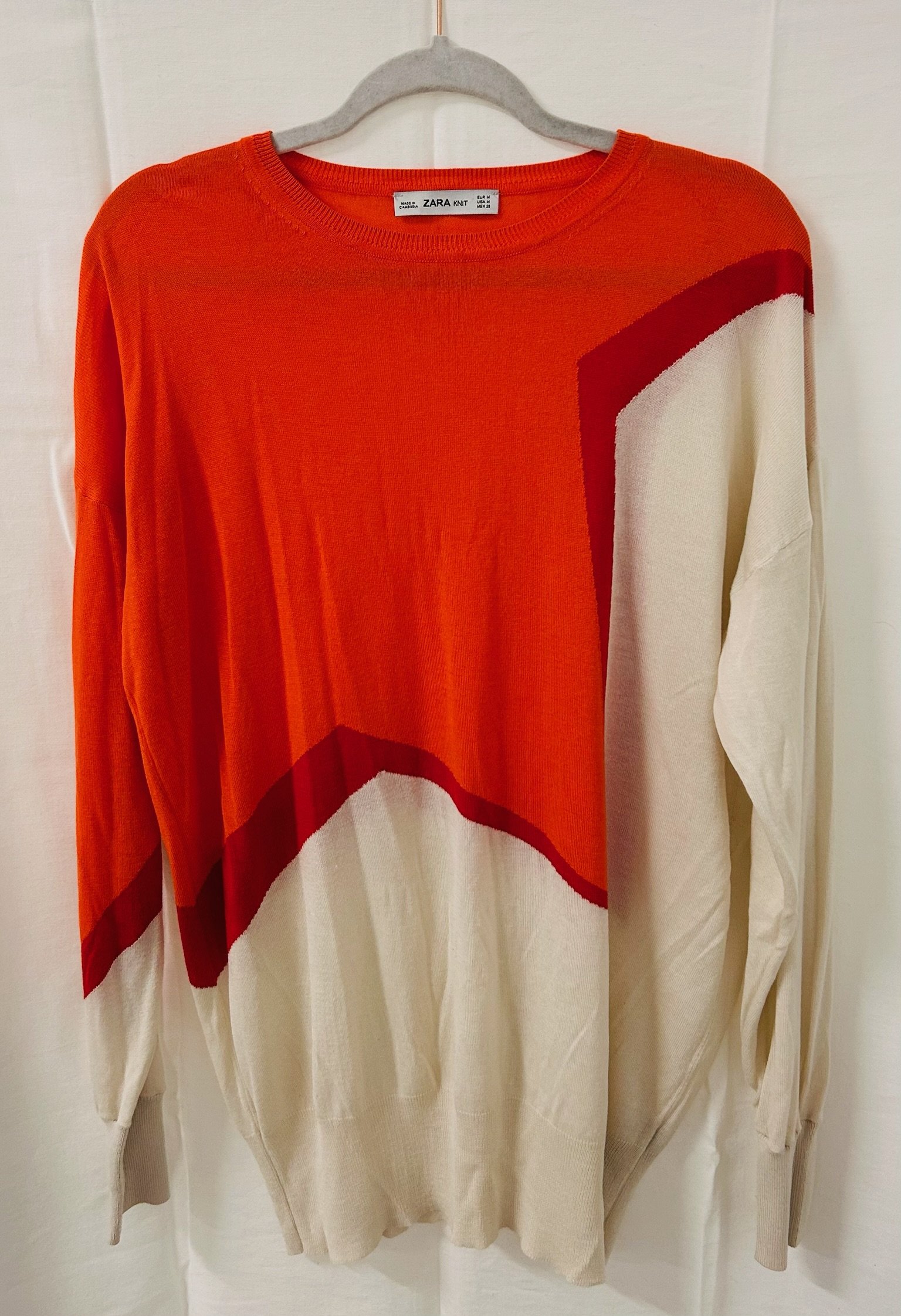 BX3 #9_Zara Orange/White Sweater_Size M