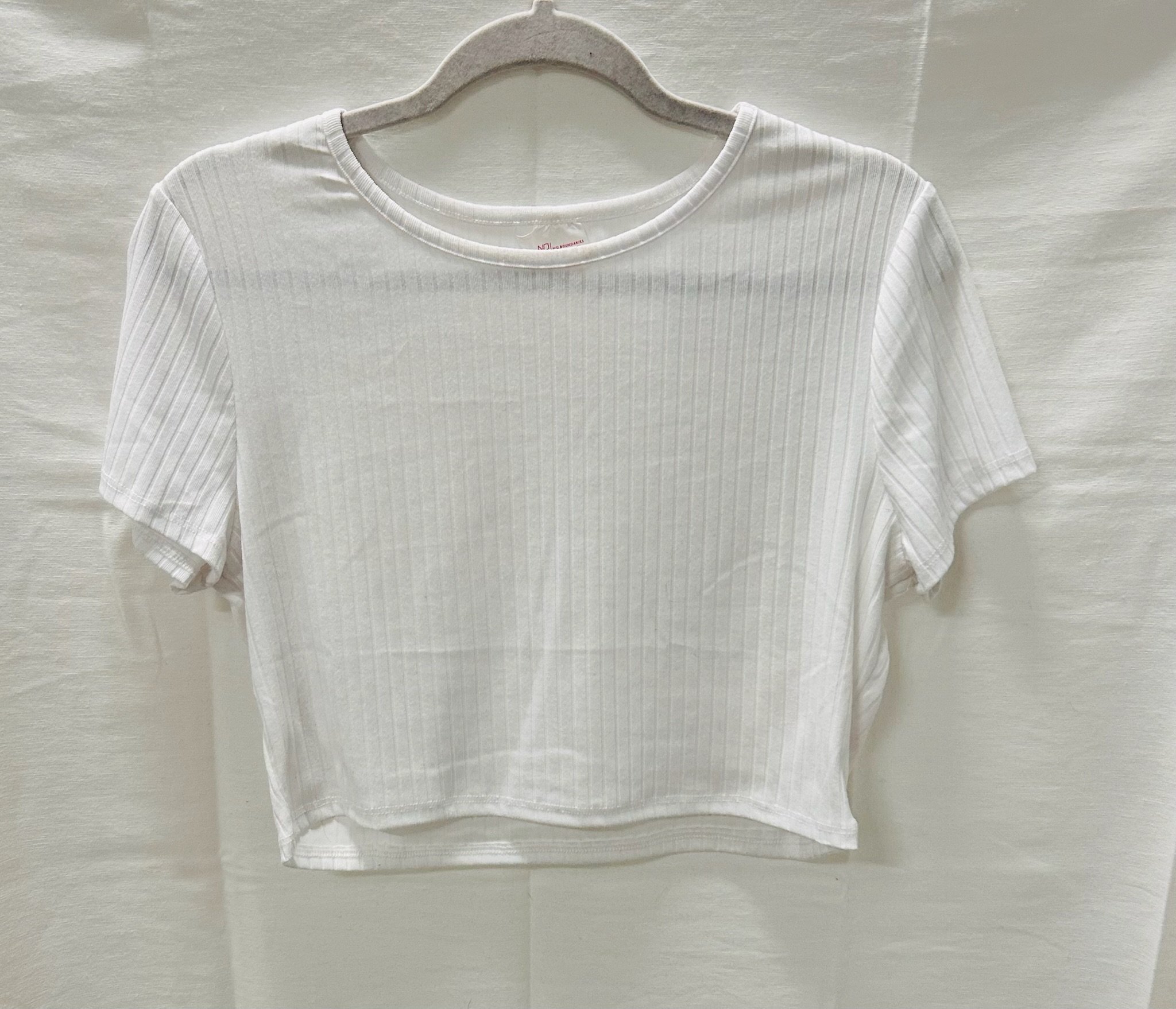 BX5 #8_No Boundaries White Tee_Size XS