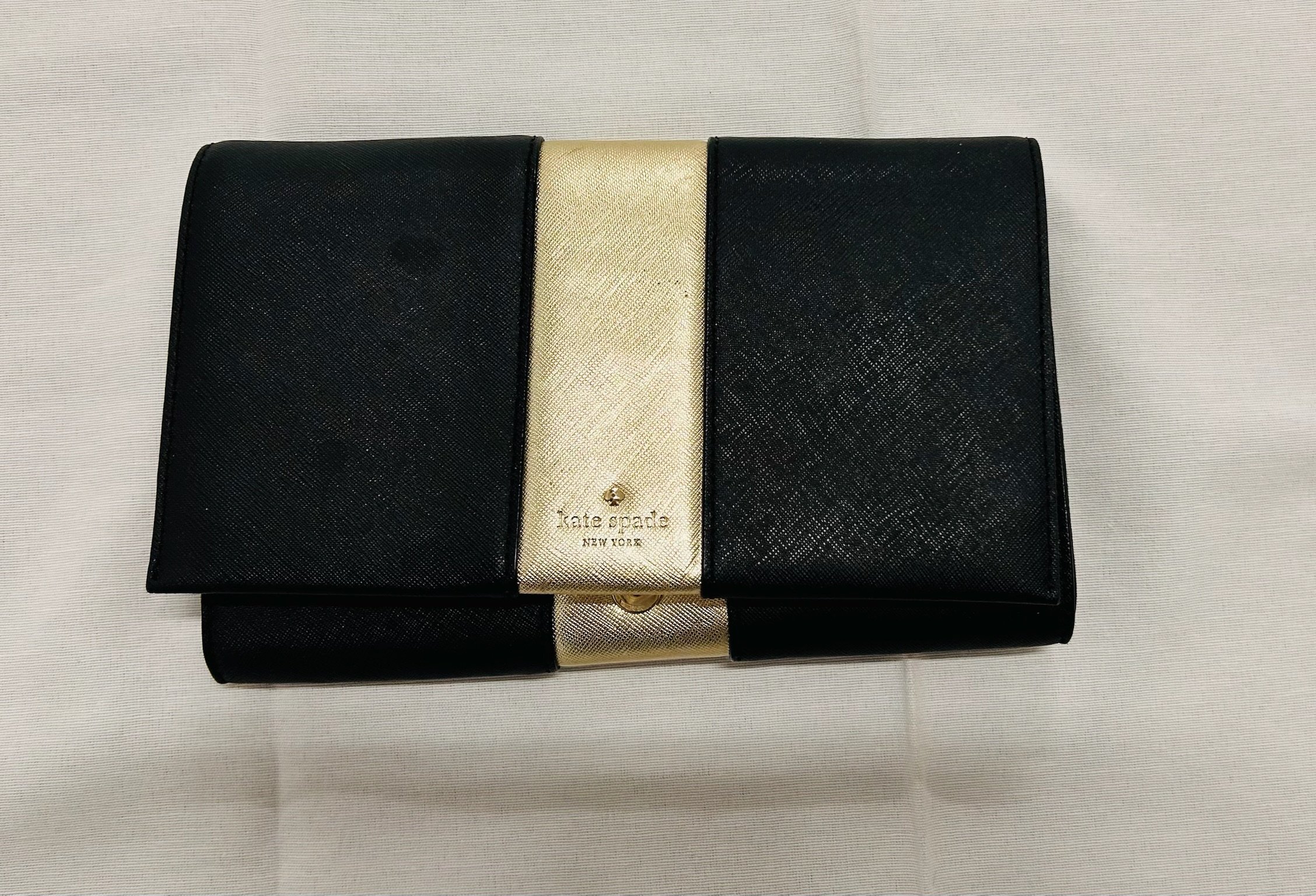 BX5 #38_Kate Spade Clutch