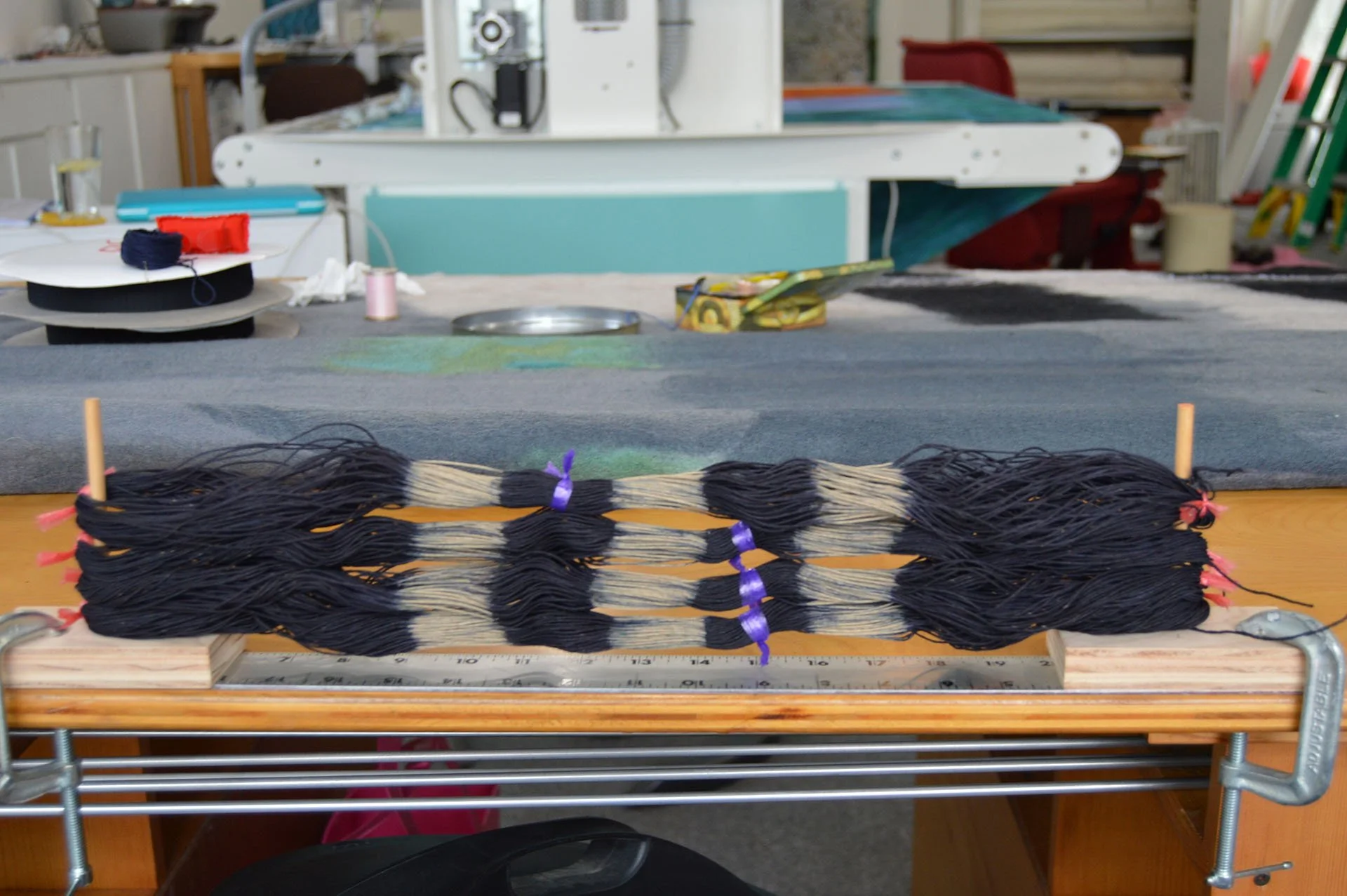 preparing ikat weft 433.jpg