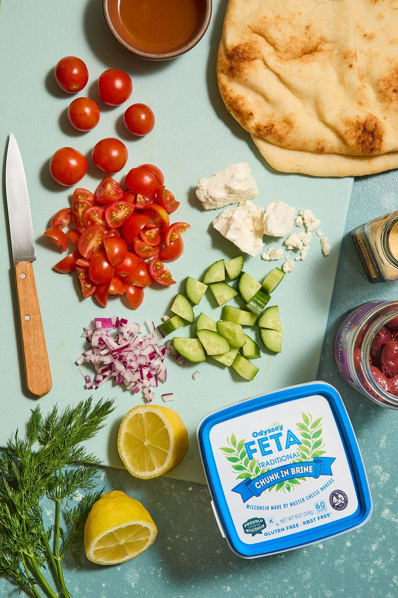 mediterranean-flatbread-ingredients_564.jpg