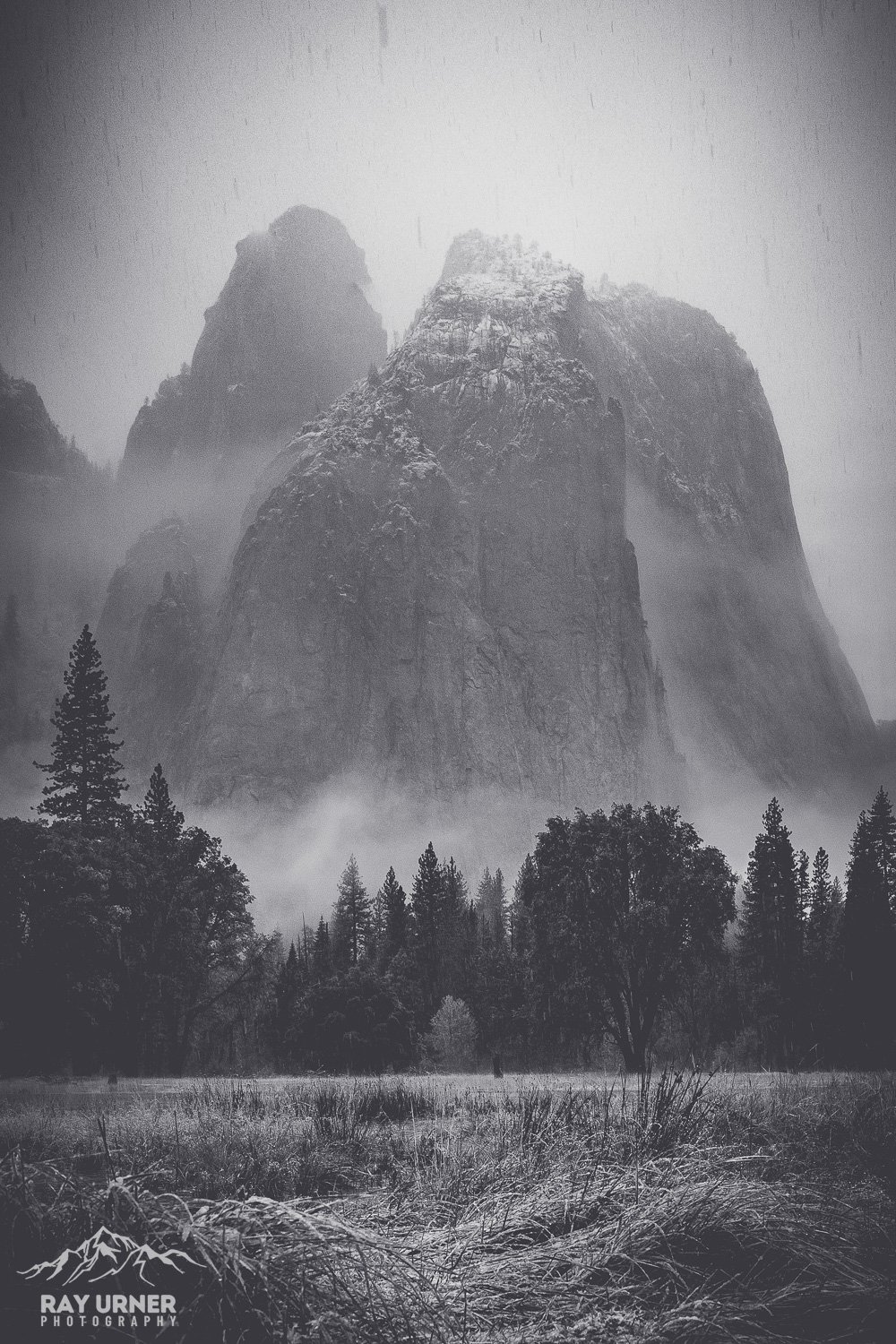 Yosemite-National-Park-Bomb-Cyclone-004.jpg