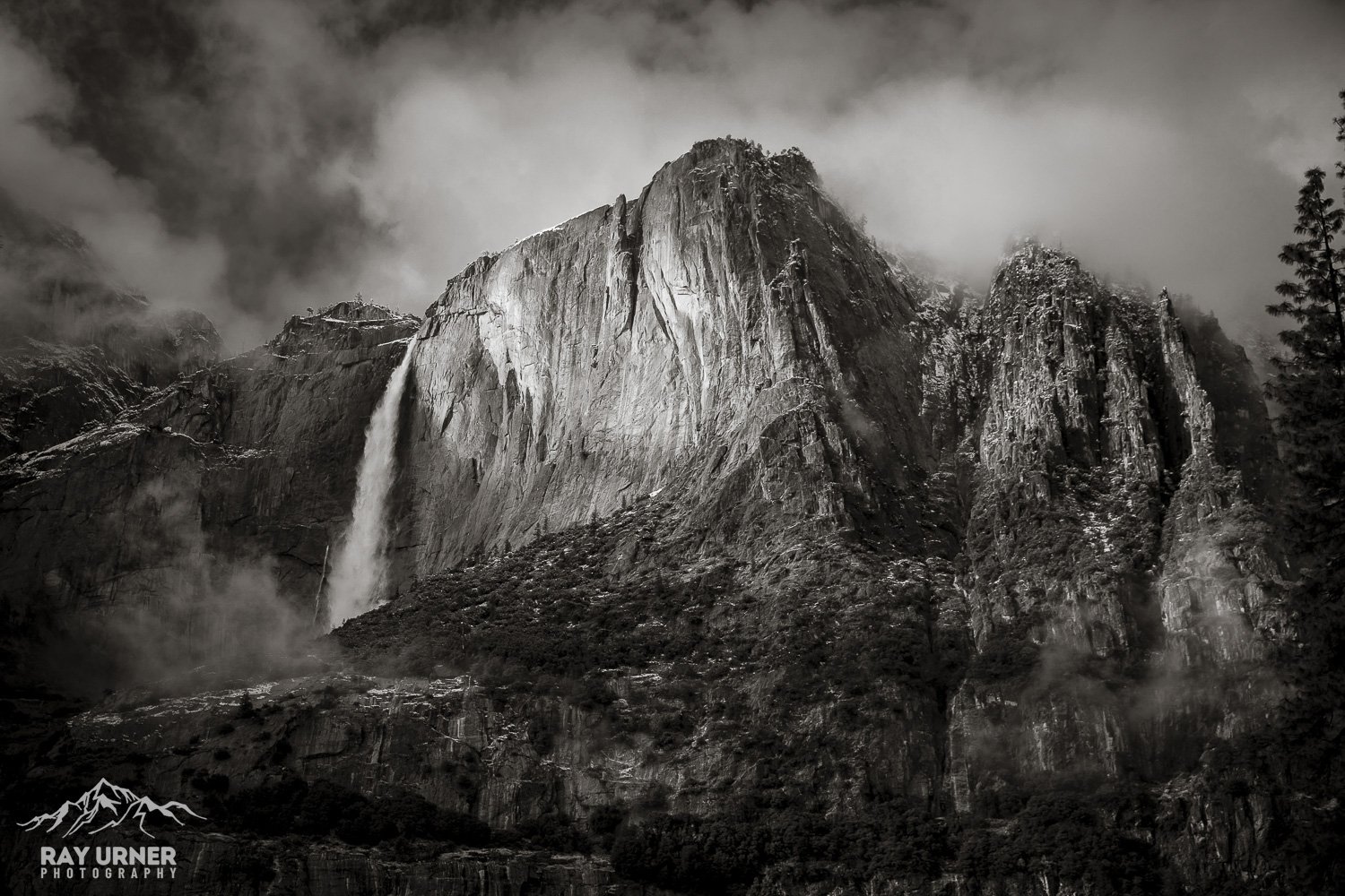 Yosemite-Falls-Cooks-Meadow-010.jpg