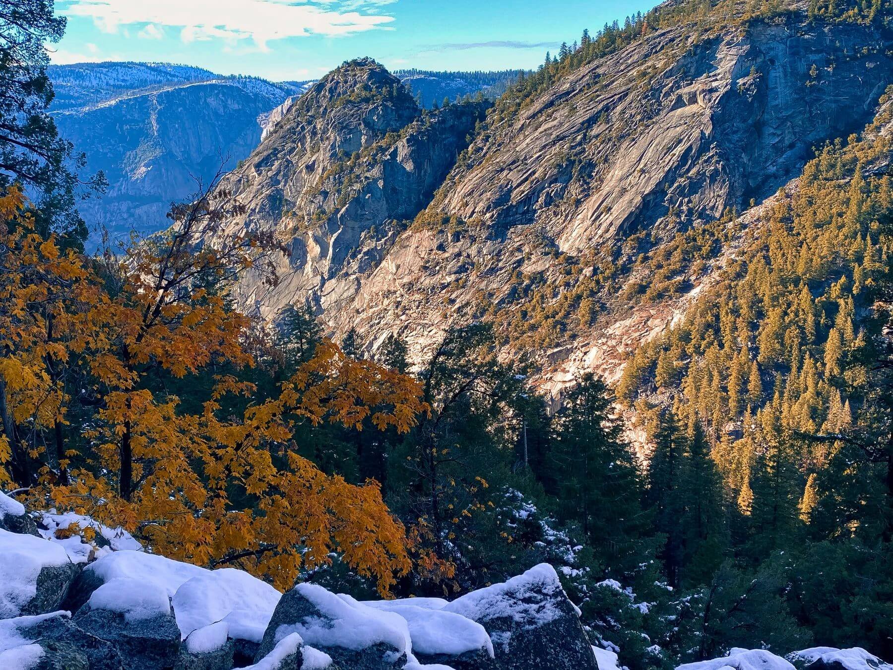 Yosemite-John-Muir-Trail-.jpg