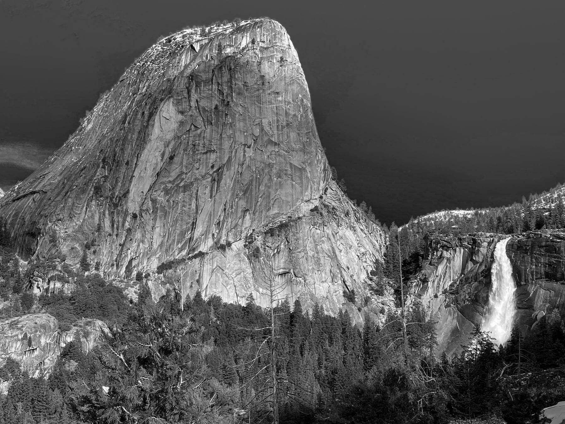 Yosemite-National-Park-Liberty-Cap-Nevada-Falls.jpg